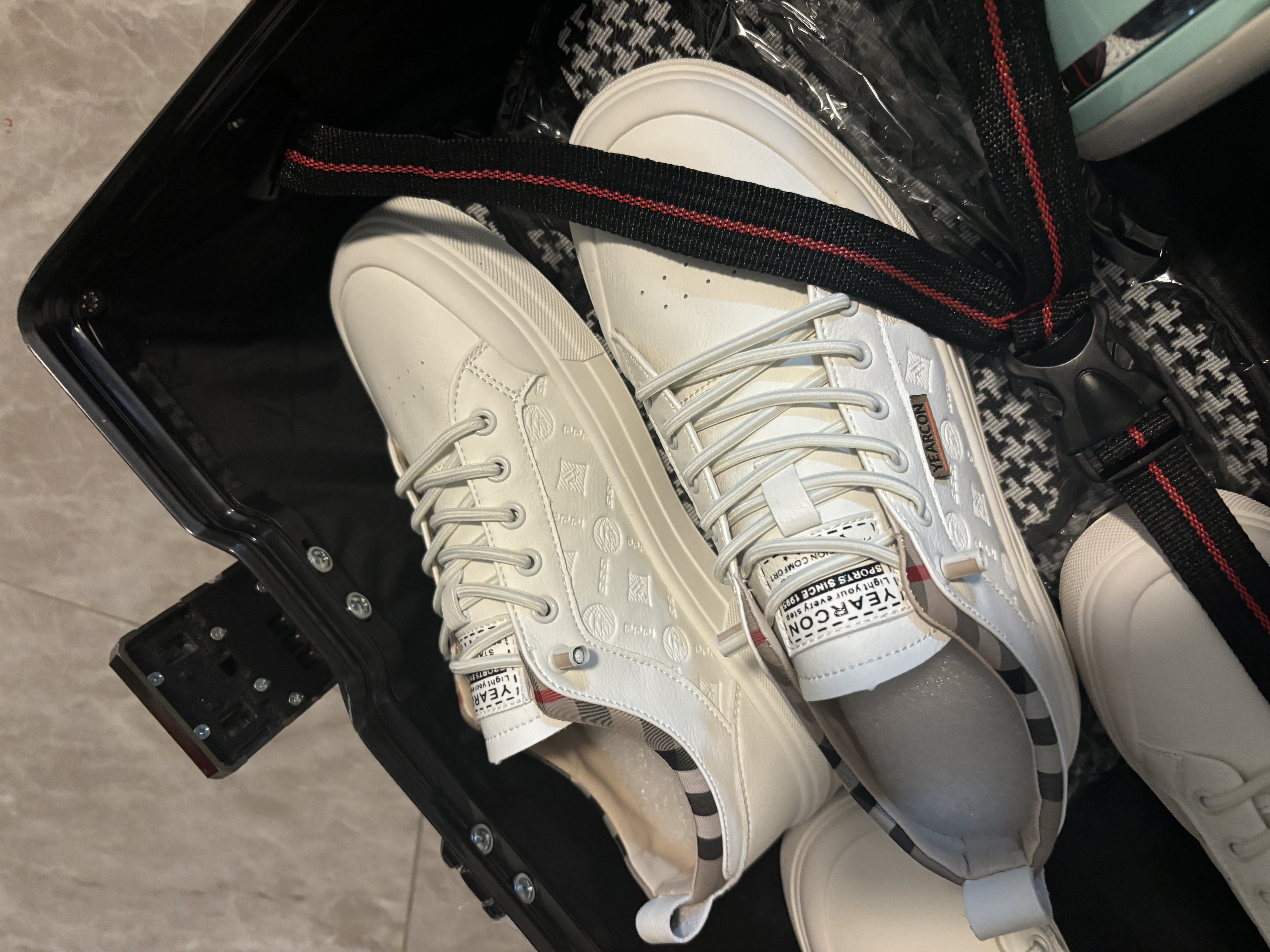 意尔康男经典简约休闲鞋新款秋季透气休闲运动板鞋子男 实拍图