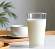 伊利【新鲜日期】金典纯牛奶早餐奶250ml*16 3.6g乳蛋白 礼盒装 3-4月 实拍图