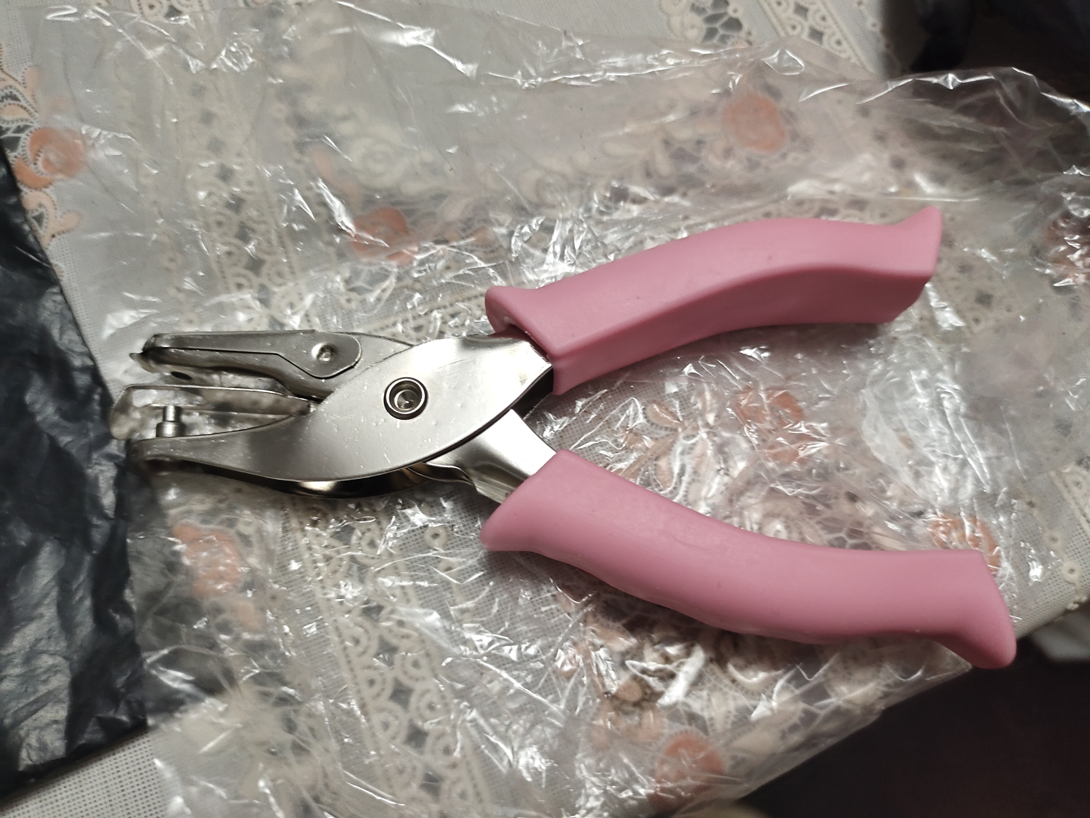【打孔不费力】拼豆打孔器专用3mm小型单孔打孔机小型孔钥匙扣手工diy工具 粉色【拼豆打孔器】3mm小圆孔 常规 实拍图
