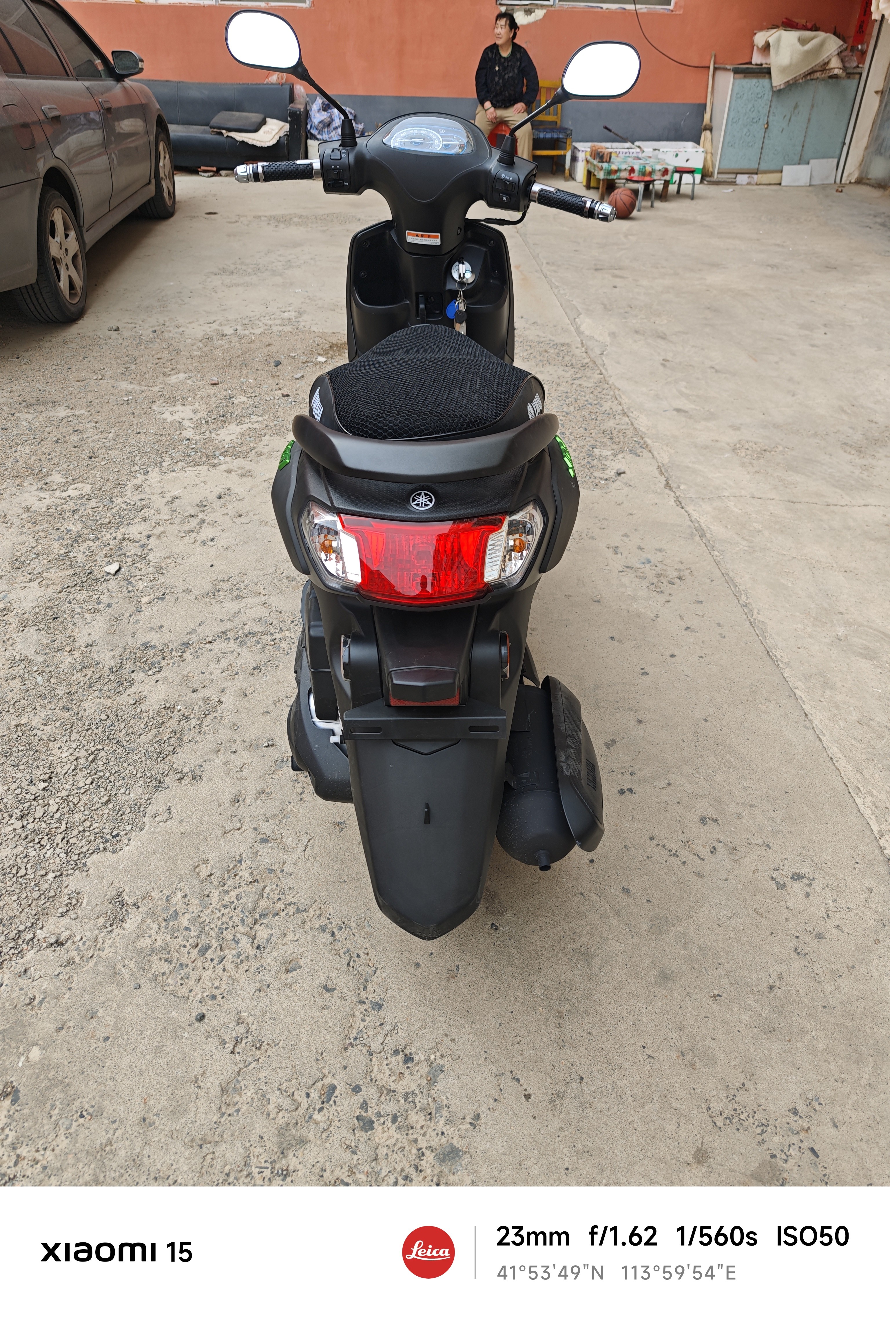 雅马哈巧格i125碟刹版 燃油踏板摩托车 省油通勤代步性价比 酷感黑 实拍图