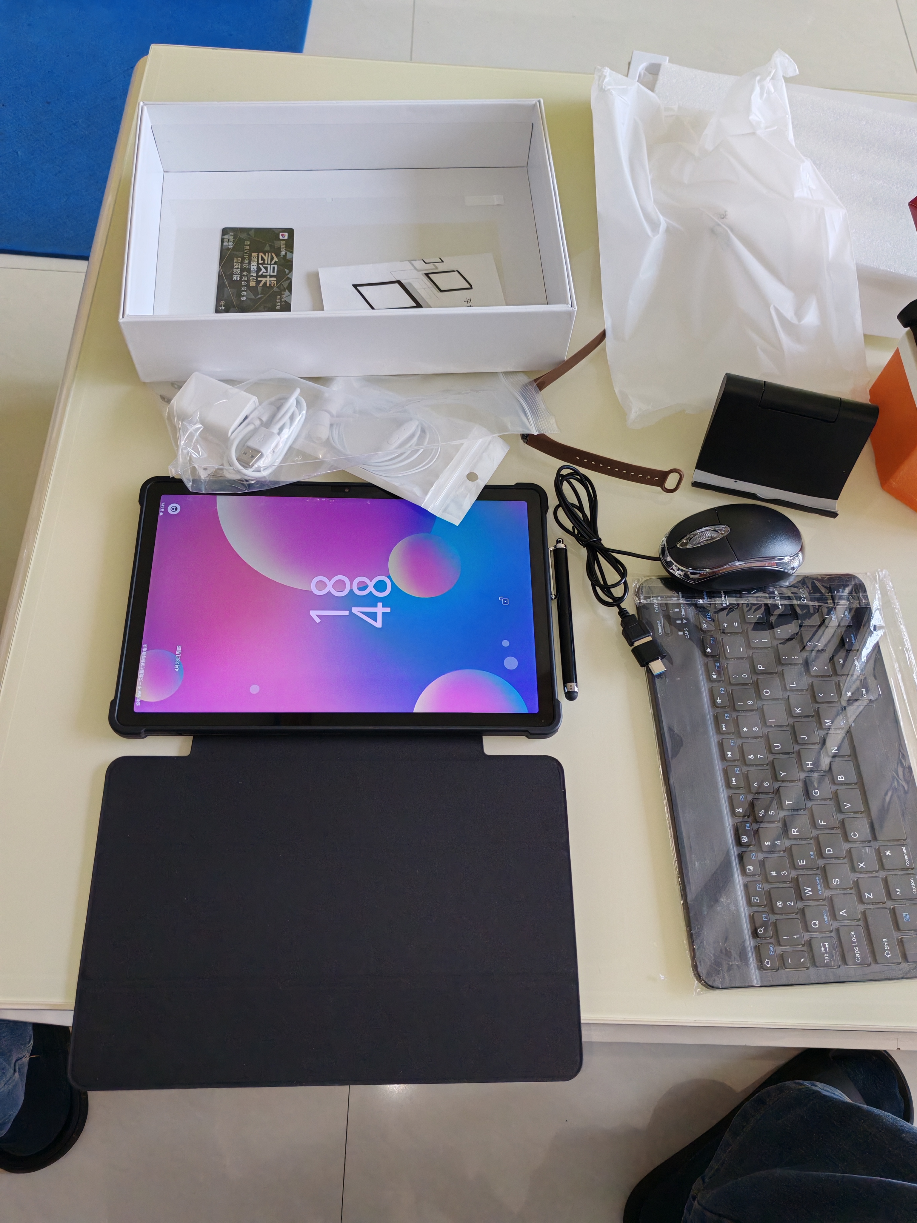 HUMEAI平板电脑32G高速运行5G4K柔光护眼144HZ高刷天玑9400娱乐办公Pad Pro 蓝色 32G运行+1TB（1024G）内存 14英PadPro+无线蓝牙键盘+鼠标+豪华礼包 实拍图