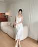 香影莱赛尔天丝吊带连衣裙女2026春季新款垂坠感荷叶边v领蛋糕裙 白色 连衣裙 L 165/88A/110-125斤 实拍图