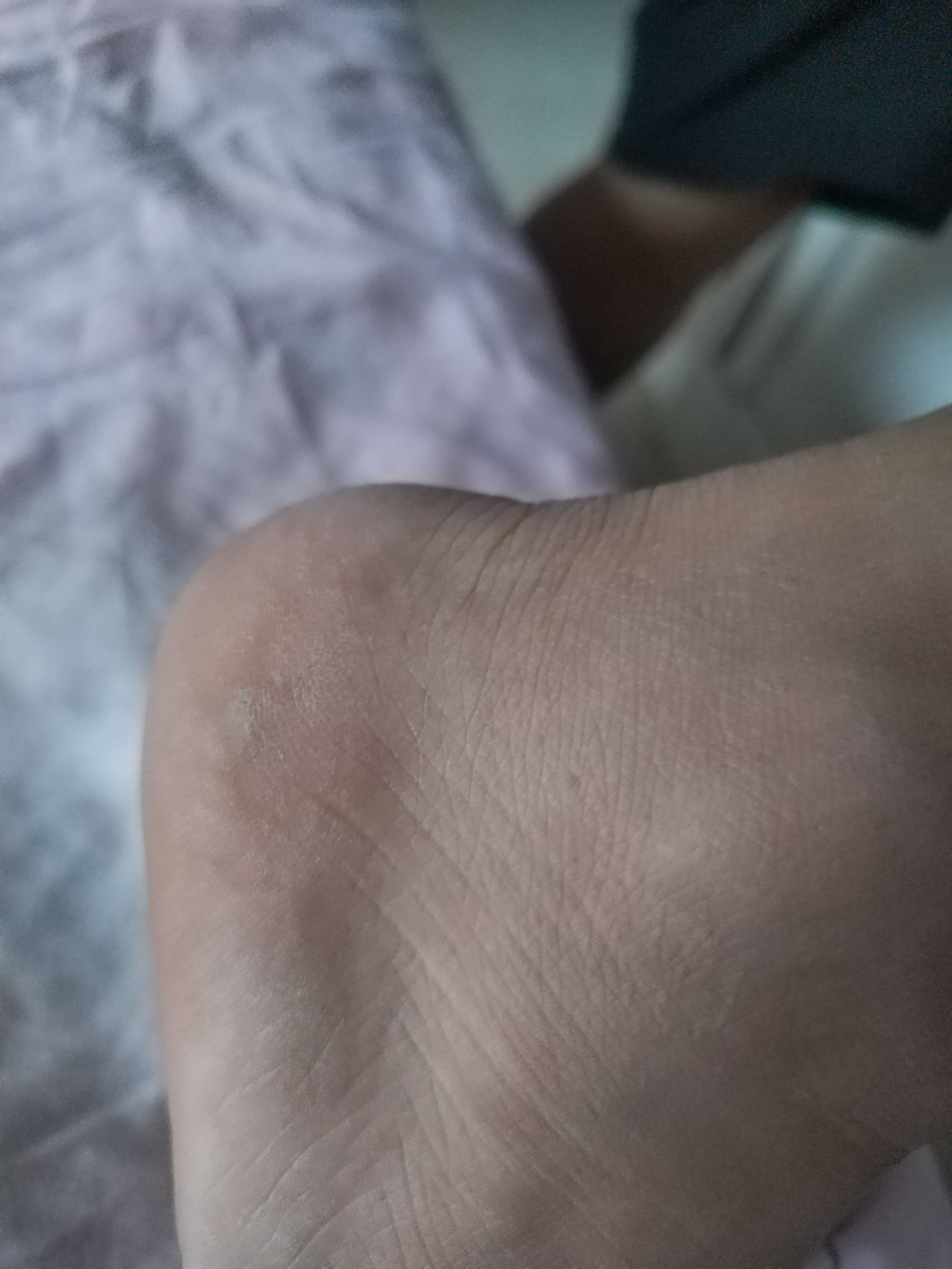 特步（XTEP）洞洞鞋男士夏季拖鞋子男款外穿情侣运动凉鞋男 A457 麦卡其 40-41 实拍图