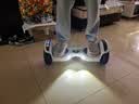 领奥智能儿童电动平衡车3-6-12岁体感8到10岁到15岁以上两轮自动平行车双轮成年人新款扭扭车 10吋炫光白【蓝牙+减震越野轮】 实拍图