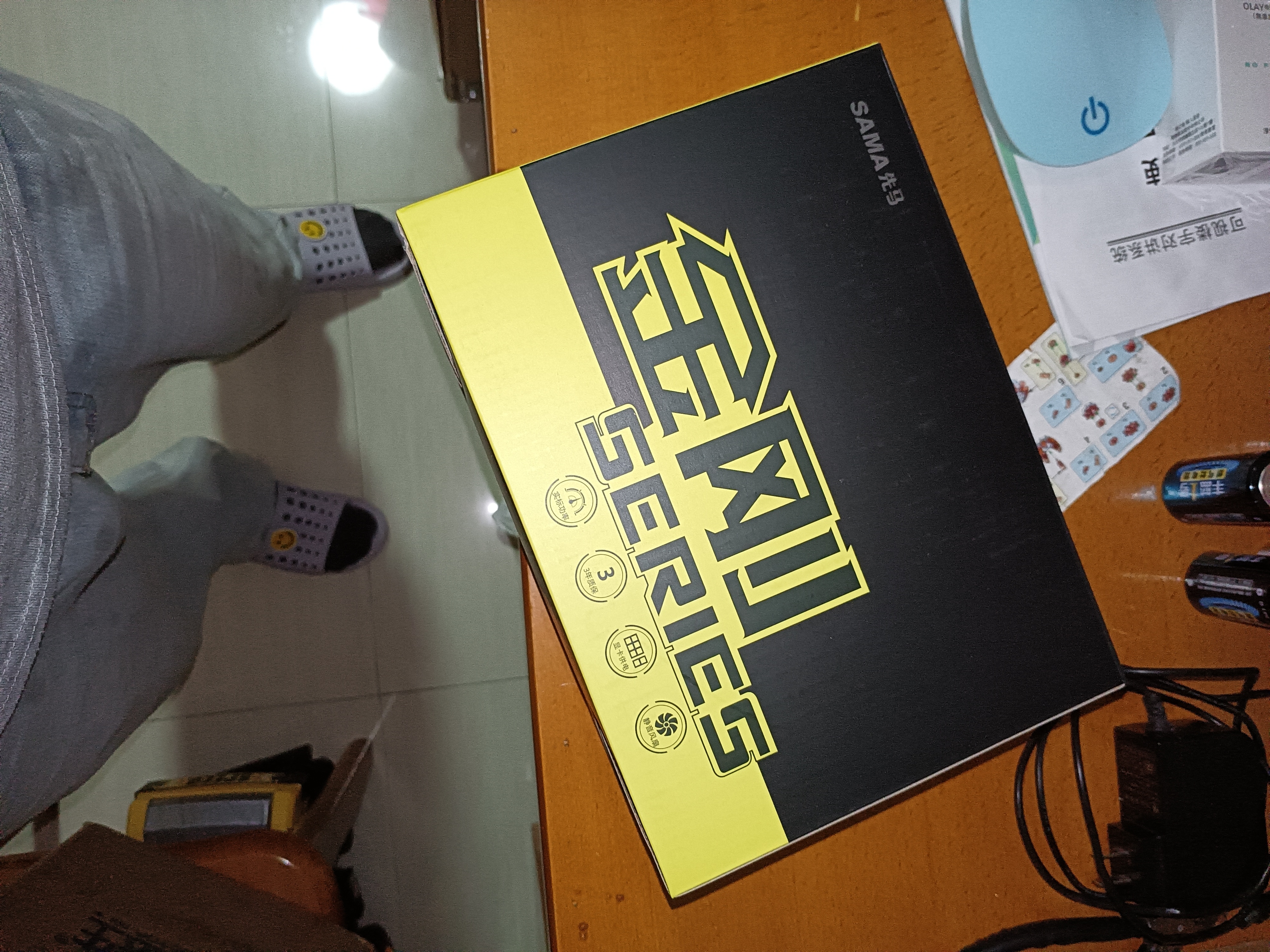 先马（SAMA）金刚450/500/650电源 额定300W/400W/500W台式主机箱电脑电源 主动PFC/6+2P供电/12CM风扇/温控 金刚550（额定400W） 实拍图
