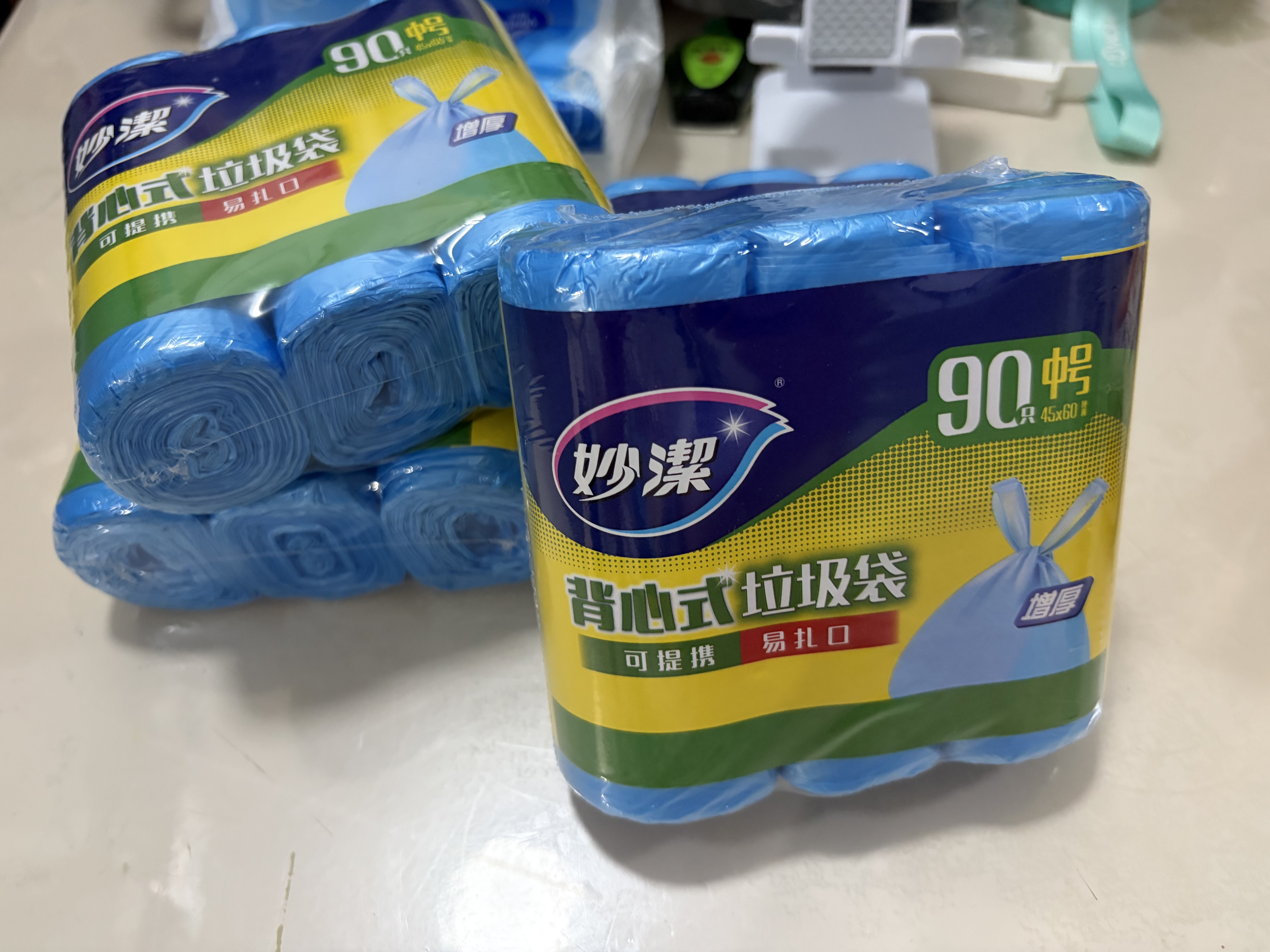 妙洁背心垃圾袋蓝色45*60cm90只单面0.8丝点断式中号 实拍图