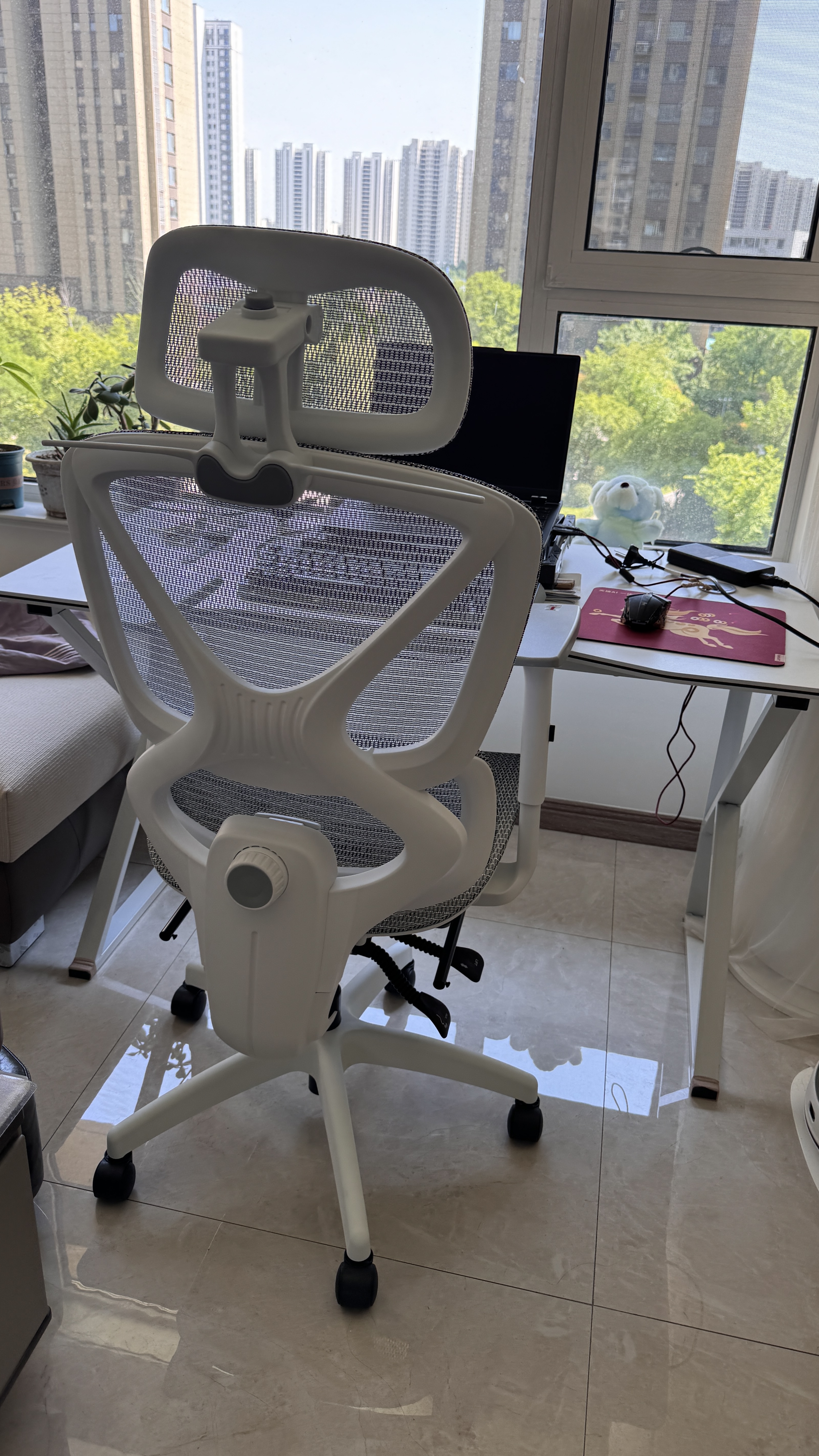 南皇人体工学椅护腰电脑椅久坐不累办公椅电竞椅男可调节腰靠书房可躺 Pro镂空白-四级气杆-尼脚-搁脚 155-180度(含) 可旋转可升降扶手 实拍图