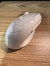 山业（SANWA）人体工学无线鼠标 中小手 垂直竖握 游戏办公 蓝光LED 5键 3档DPI 白色光面 无线左手版 实拍图