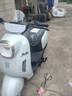 绿源（Luyuan）电动摩托车M7U74公里长续航国民好车60V5块铅酸电池大动力1000W电机电瓶车代步通勤云影灰 实拍图