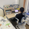 读书郎儿童学习书桌椅套装可升降中小学生桌椅子写字家用课桌香草蓝T12 1米楹木桌+加高书架+追背椅 蓝 实拍图
