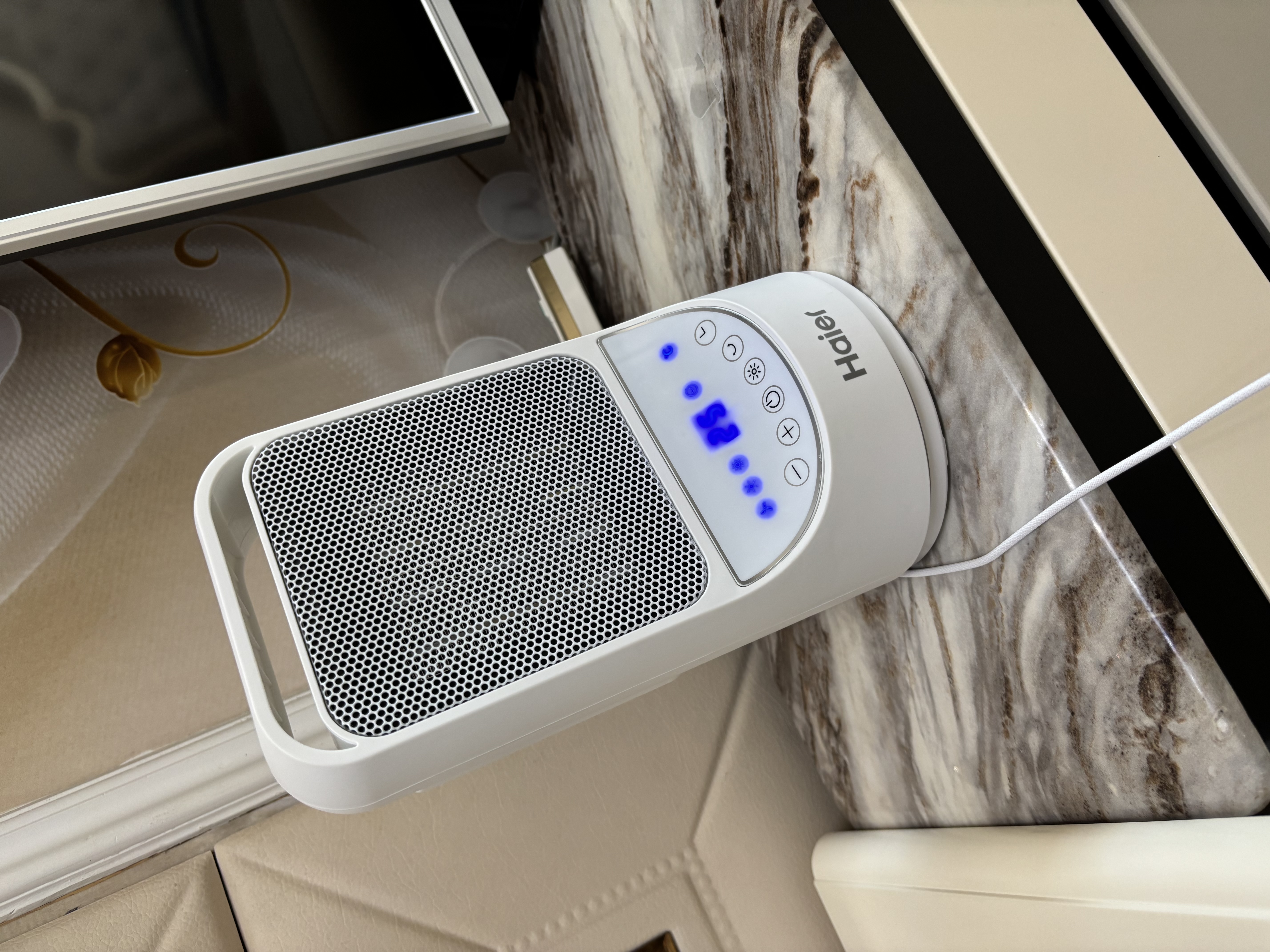 海尔（Haier） 取暖器暖风机家用台式电暖器冷暖小型轻音电暖气节能热风扇办公浴室摇头热风机卧室暖风扇烤火炉 【四季可用】智能款HNS1507 实拍图
