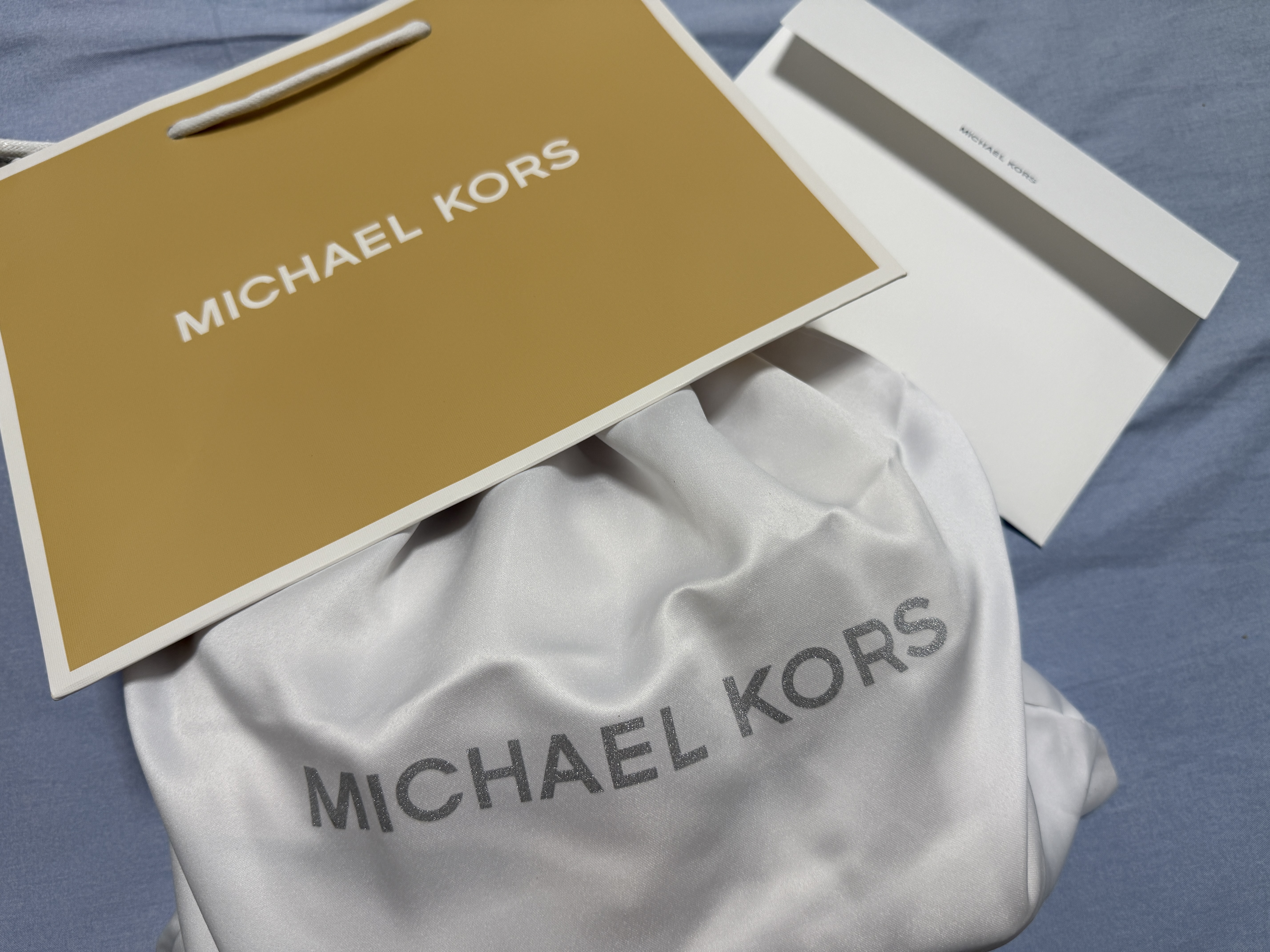 MICHAEL KORS迈克高仕MK Soho 女士小号羊皮绗缝斜挎包单肩包 奶白色 289 小号 实拍图