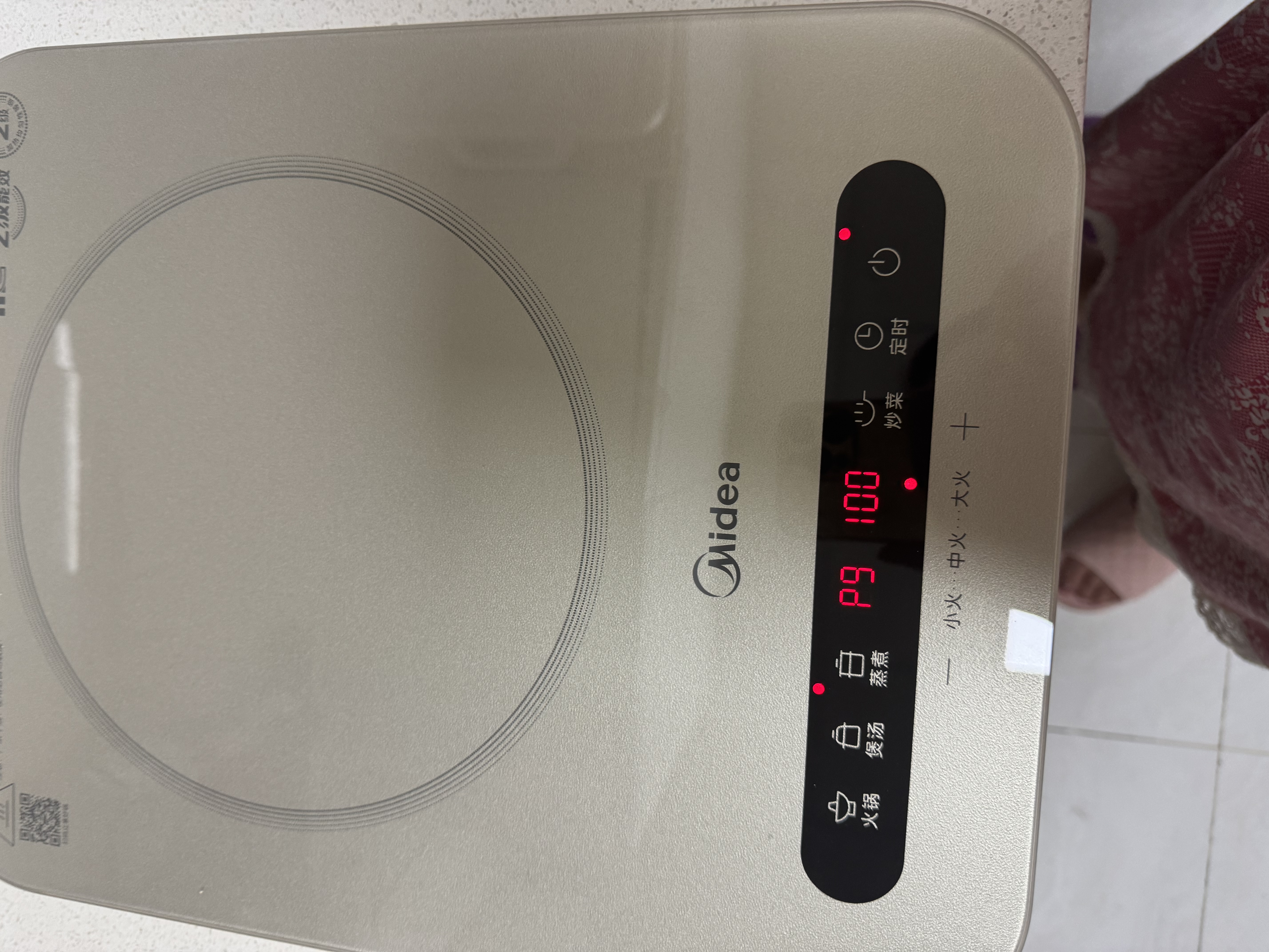 美的（Midea）电磁炉 2200W家用大功率电磁灶 9档匀火4D防水多功能烹饪 一键爆炒触控面板 线下门店同款一套带锅 升级二级能效丨恒匀火丨2200W猛火 实拍图