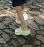 名创优品（MINISO）洞洞鞋男女夏季外穿沙滩凉鞋防滑厚底踩屎感包头凉拖鞋白色38-39 实拍图