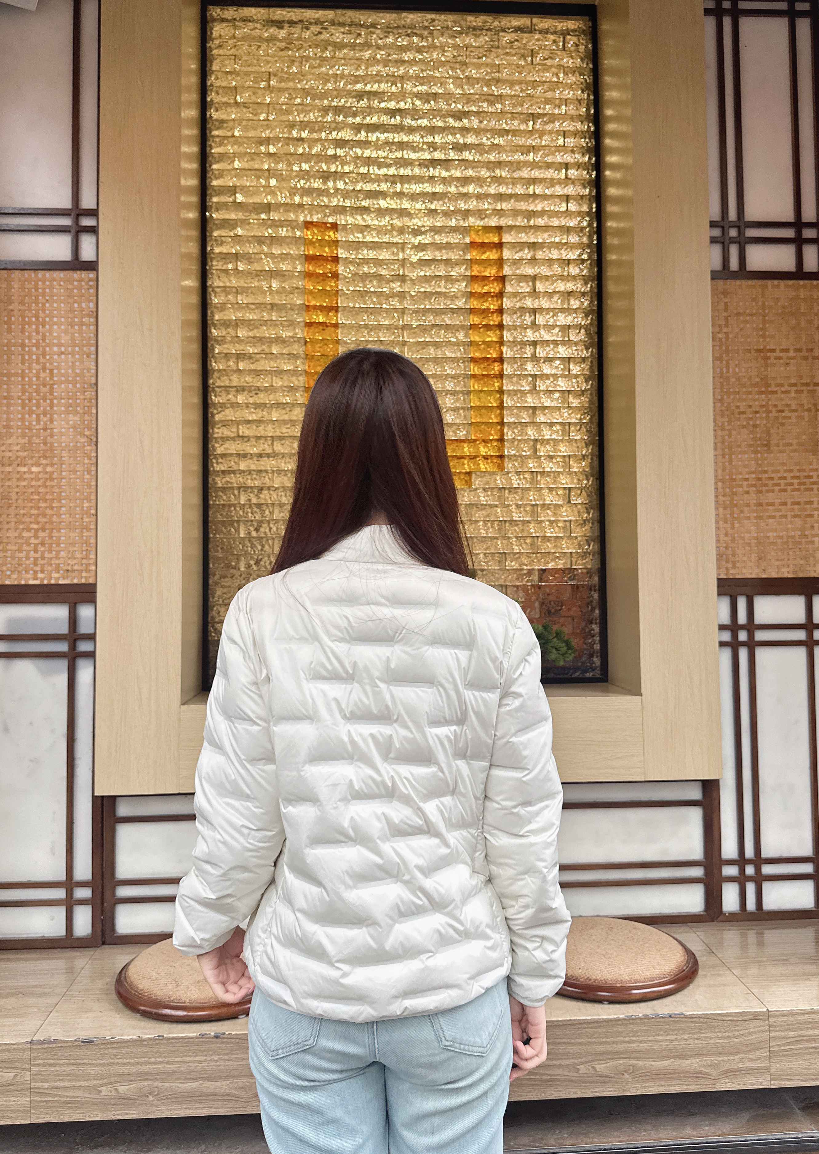 波司登26秋90轻暖鹅绒女款立领防风短款错格休闲外套B260135034 实拍图