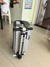 爱尔威（Airwheel）电动行李箱可骑行智能拉杆箱可坐可代步20英寸登机箱 青春版—银 实拍图
