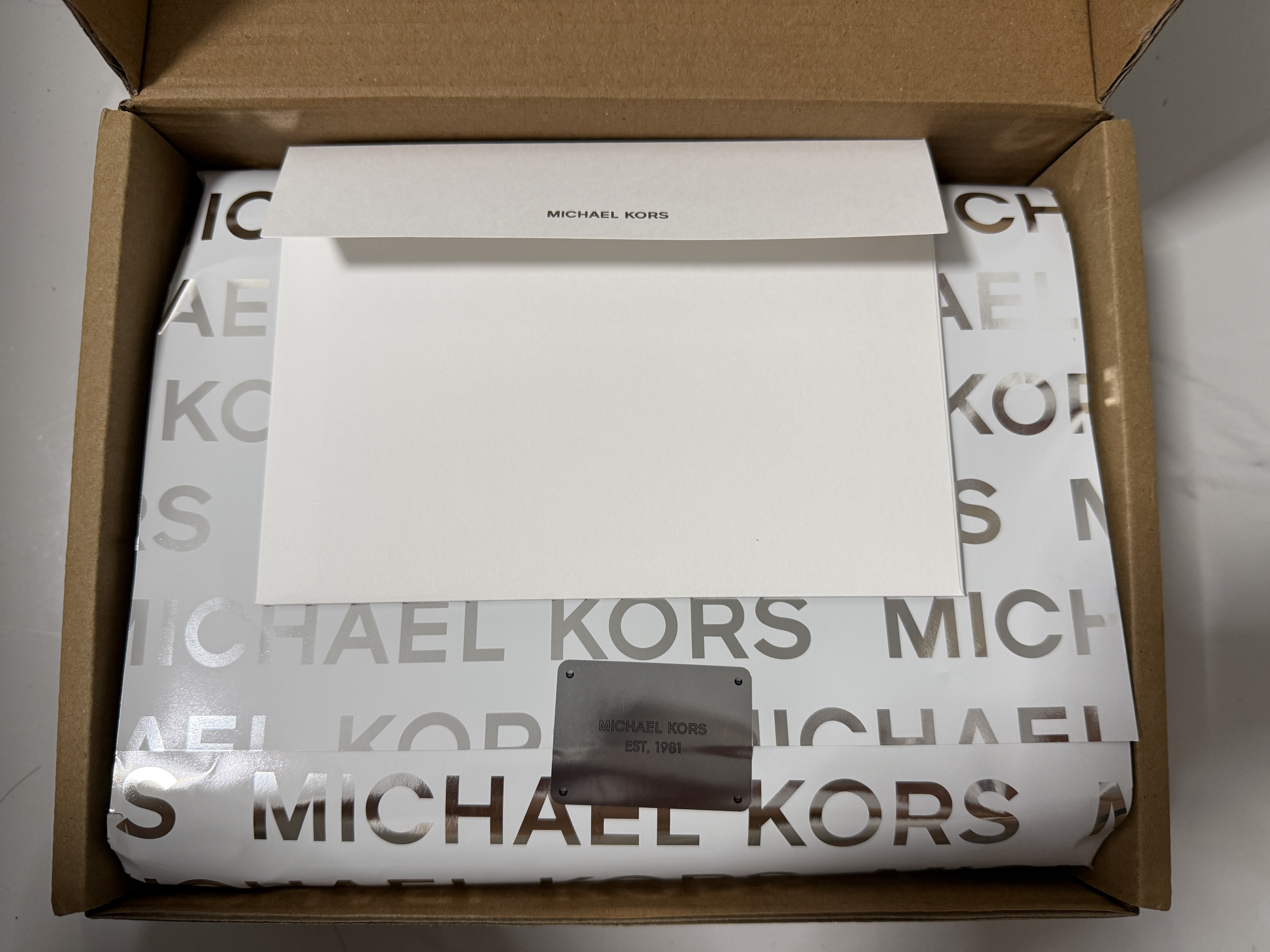 MICHAEL KORS迈克高仕MK Soho 女士小号羊皮绗缝斜挎包单肩包 奶白色 289 小号 实拍图