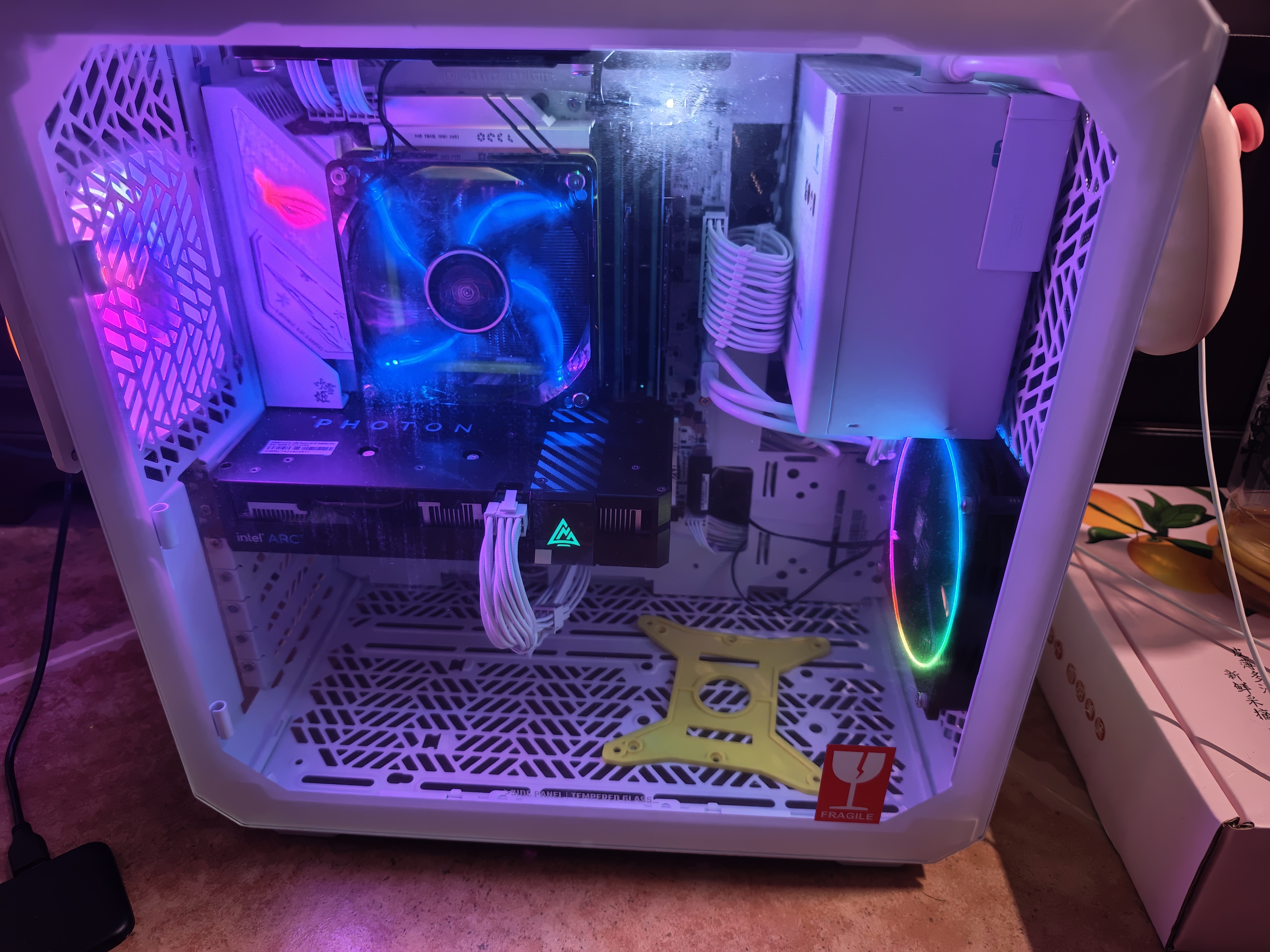 酷冷至尊（CoolerMaster）Qube酷方500 马卡龙 EATX中塔电脑机箱 自由拼装/280散热水冷/钢玻侧板/7硬盘位 实拍图