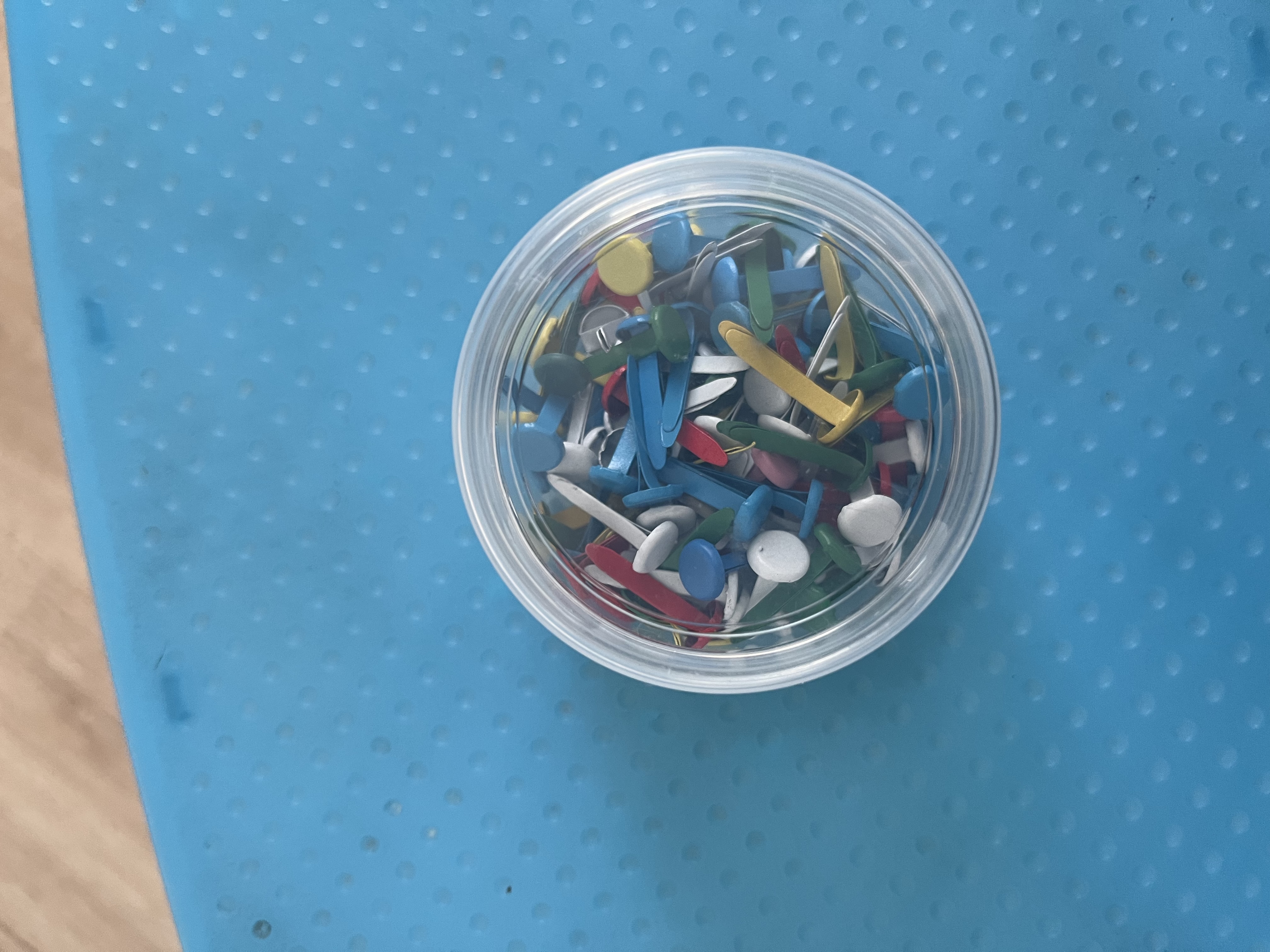 东部工品两脚钉双脚钉羊角钉儿童手工彩色diy转盘图钉纽扣材料配件 实拍图