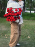 无印良品520成品手工玫瑰花束毛毯子沙发午睡针织盖毯生日送女友节日礼物 【成品】玫瑰花束毯-纯手工编织 直径60CM【22朵玫瑰花】 实拍图