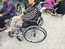 鱼跃 (yuwell)手动轮椅车H062折叠老人轻便免充气铝合金旅行手推代步 实拍图