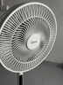 美的（Midea）【闪拆系列】一键闪电拆装直流变频家用语音电风扇一级能效轻音落地扇大风力卧室立式电扇SDJ30BC 实拍图