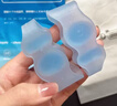 Olera日本拇指外翻脚趾矫正器硅胶分趾器大拇脚趾分离器日夜可穿鞋 实拍图