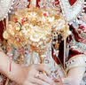 PDQ金色手捧花束新娘接亲结婚礼物高档成品diy手工材料包新婚送新人 鎏金之囍 【成品+亚克力礼盒+礼袋】 黄金色手捧花【升级款】 实拍图