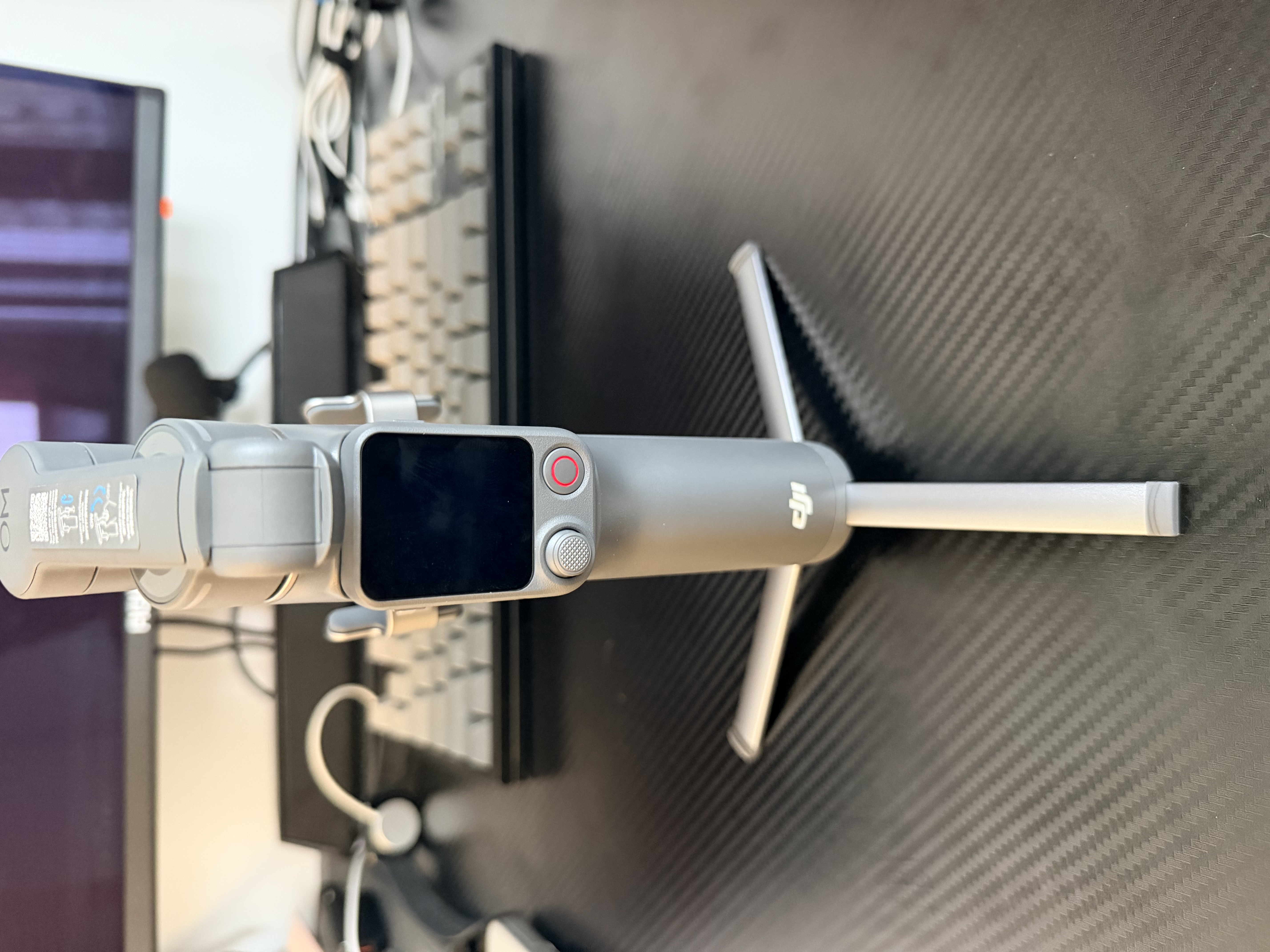 大疆DJI Osmo Mobile 8P手机稳定器手持云台遥控自拍AI追踪360跟拍 标准套装+随心换2年版 实拍图