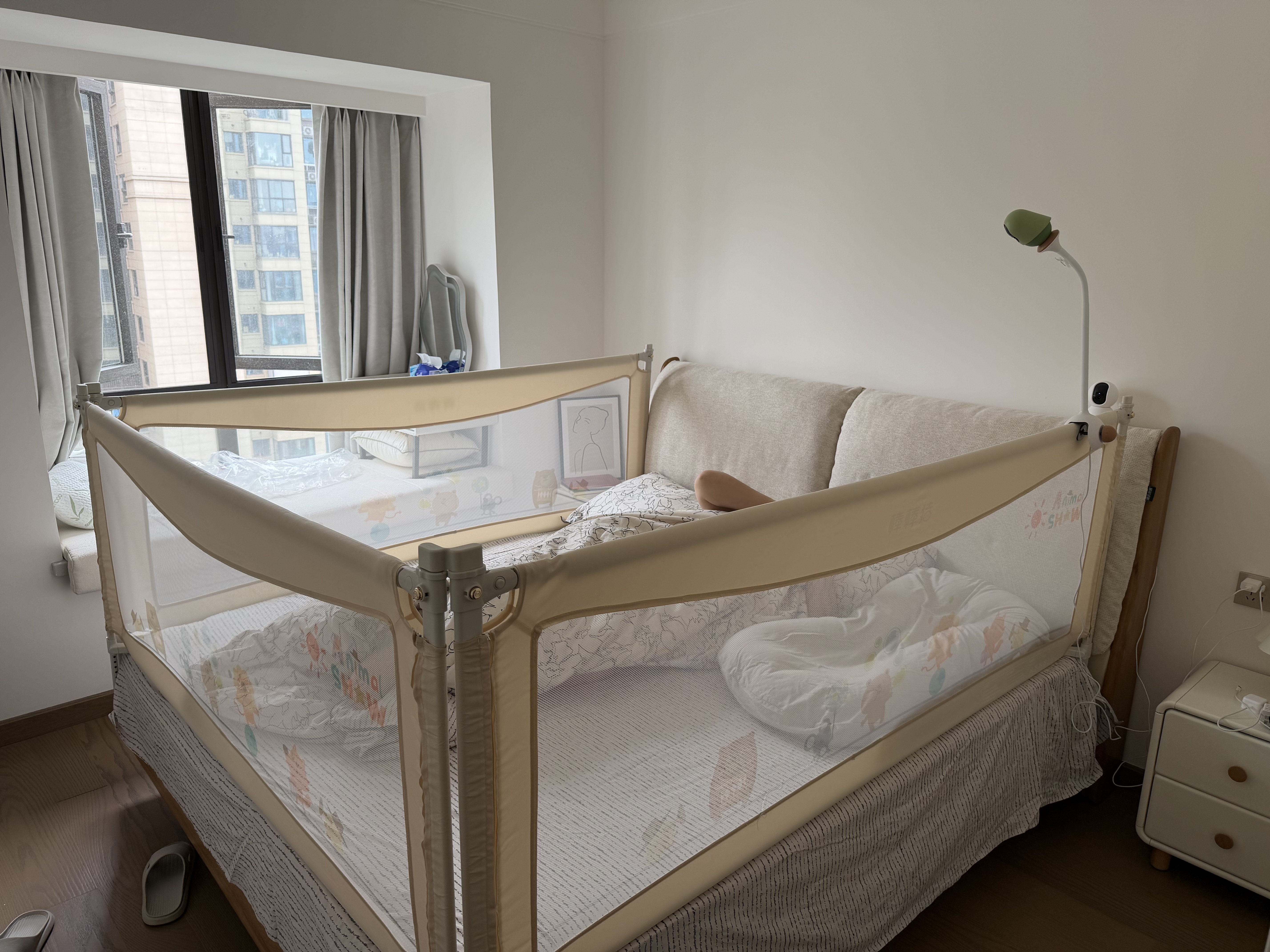 棒棒猪 婴儿床围栏床上儿童防掉床护栏宝宝防摔边挡板垂直免打钉 S6 【免打钉-快装】游乐园 三面装 1.8m+2m*2 实拍图