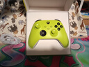XBOX微软Xbox Series S/X无线Xbox手柄 XSS XSX 蓝牙游戏手柄 PC电脑 Xbox手柄 电光黄【送线/摆架】 实拍图