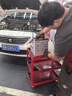 博世（BOSCH）DOT4 plus升级版刹车油 制动液/离合器油 塑料桶装 通用型一升装 实拍图