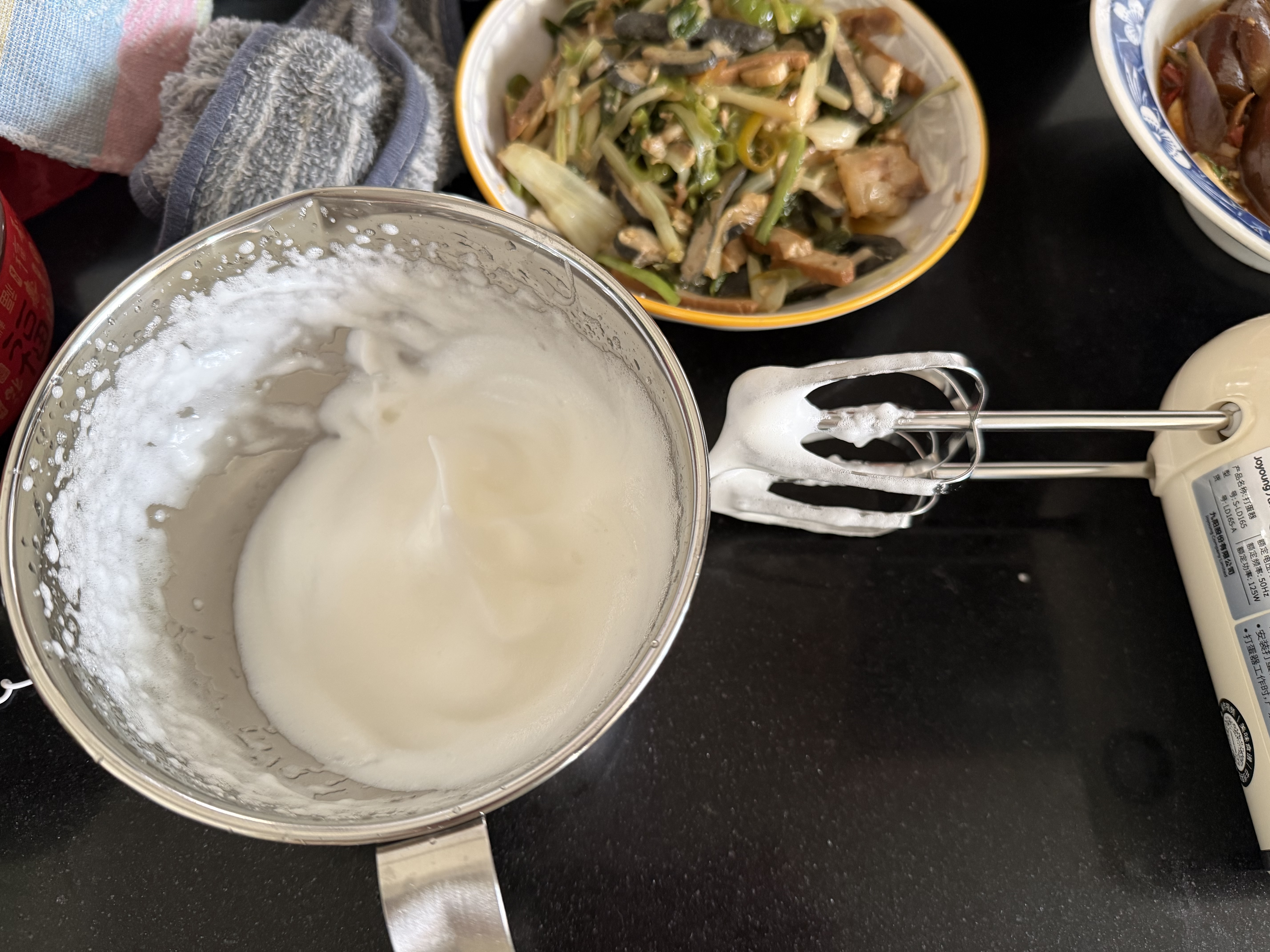 九阳（Joyoung）打蛋器 家用电动打蛋机 迷你奶油打发器 烘焙手持自动搅拌器 【快速打发】S-LD165 实拍图