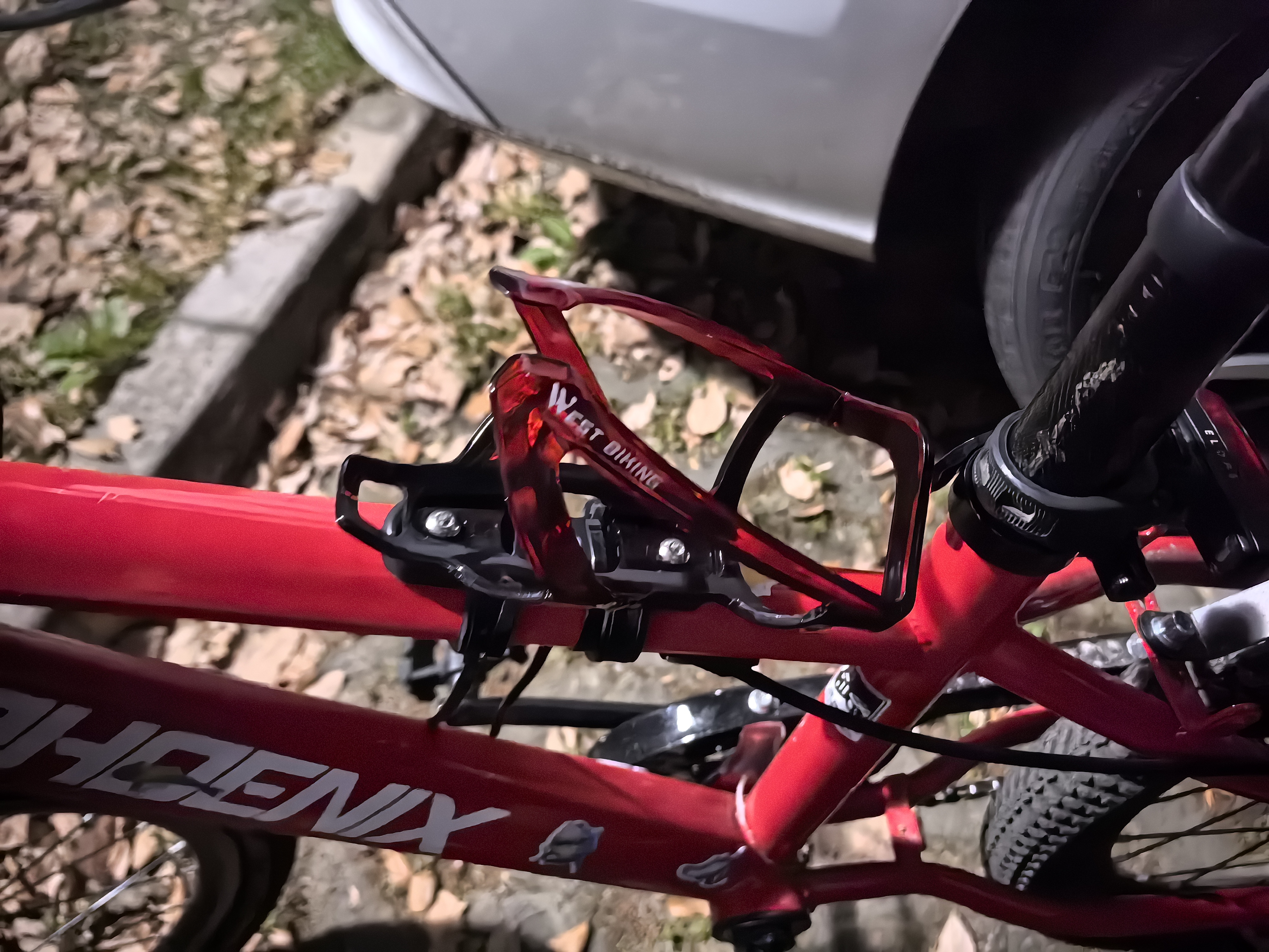 西骑者（WestBiking）自行车水壶架转换座山地车免打孔水杯架固定架单车通用装备 黑色+黑红水壶架 实拍图