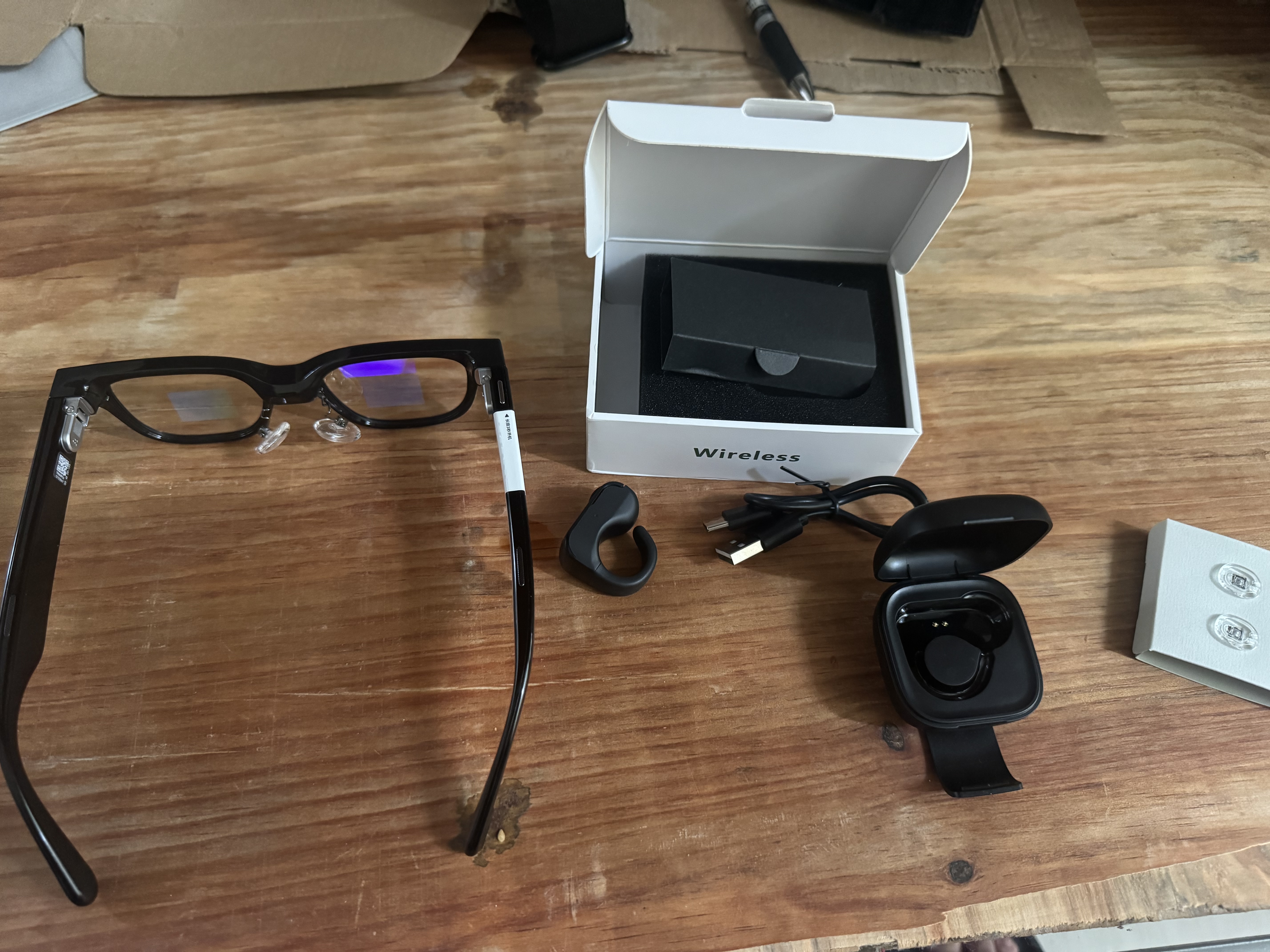 ROKID Glasses 乐奇AI智能眼镜【赠3年保修|价保双11|免费配镜】实时翻译 提词器演讲导航 拍照录像 价保双11 | 乐奇AI眼镜【第三方胶囊套装】 实拍图