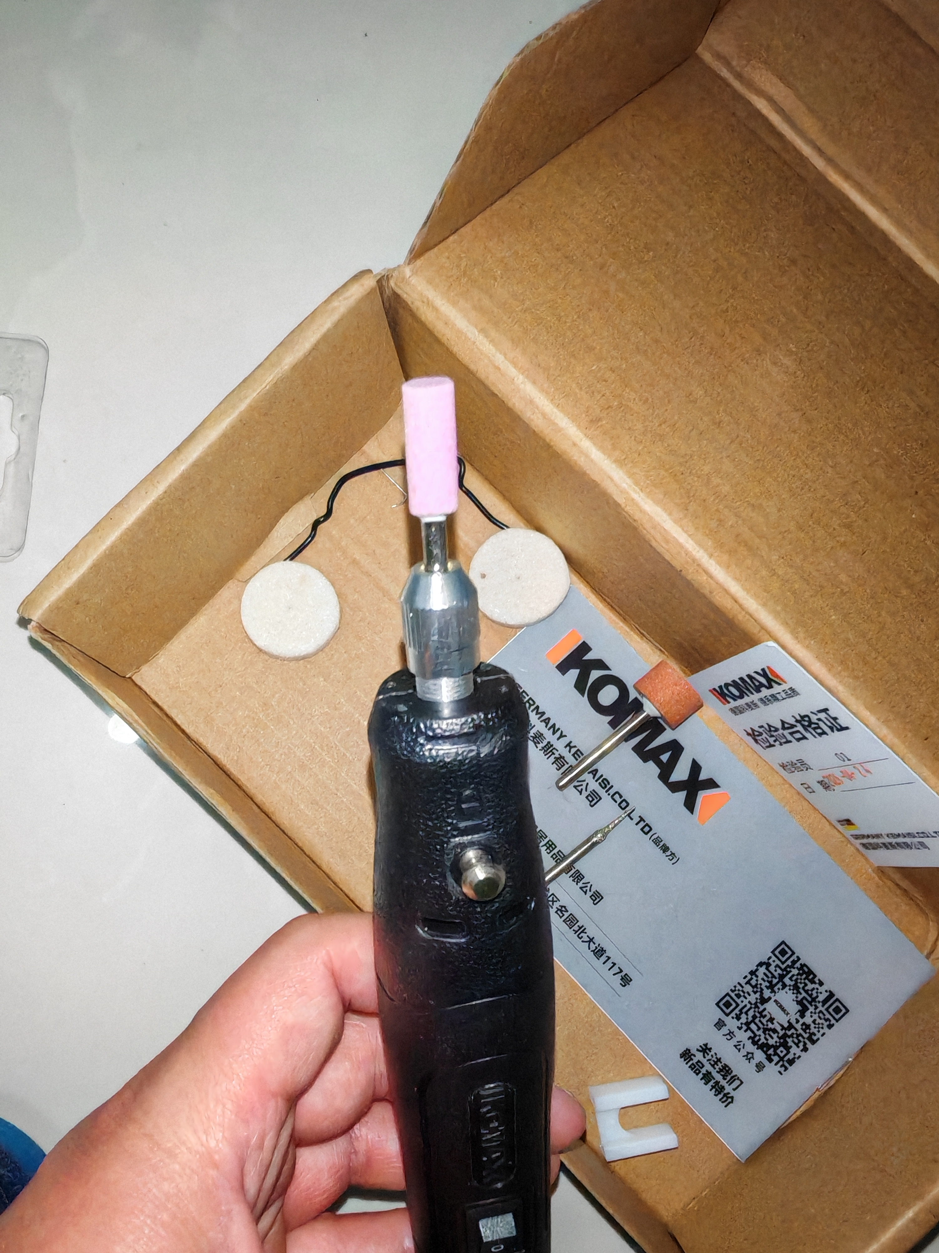 科麦斯（KOMAX）电磨机迷你小型调速电磨笔电动打磨机手持玉石抛光切割雕刻机工具 插电12V定速+31件套(木雕玉雕) 实拍图