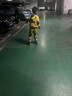 斯威（SWAY）轮滑鞋儿童溜冰鞋男女童初学套装中小学滑轮滑冰旱冰鞋成人直排轮 波蓝八轮全闪+头盔护具+一体支架 M (适合6-12岁)平时鞋码31-36 实拍图