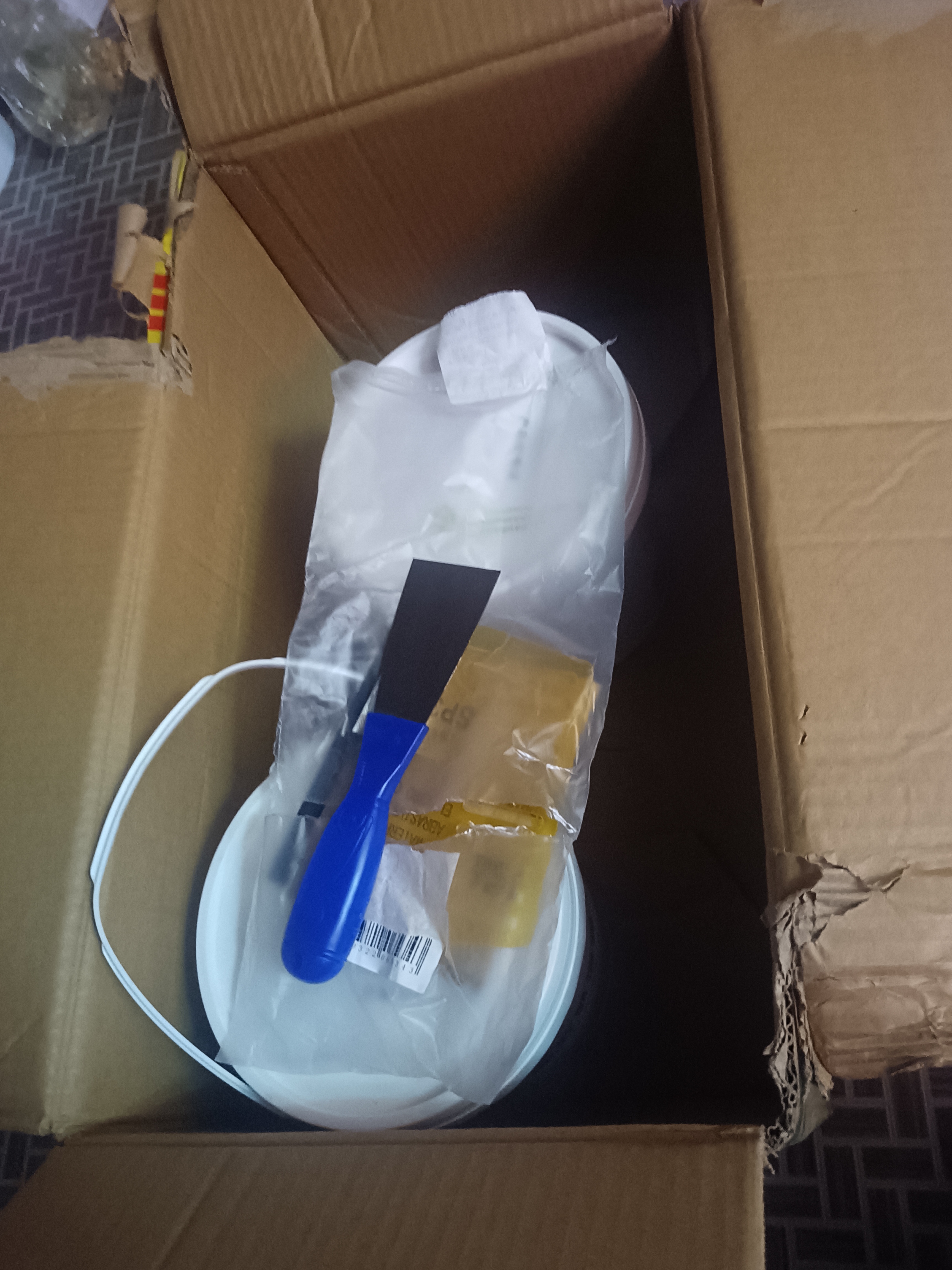 彩弘 多用工具套装 补墙膏油灰刀腻子刮板铲刀铲墙皮砂纸打磨墙面手套 实拍图
