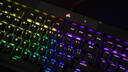 美商海盗船 (USCORSAIR) K100 RGB 光轴 机械键盘 游戏键盘 有线连接 全尺寸 黑色 OPX光轴 实拍图