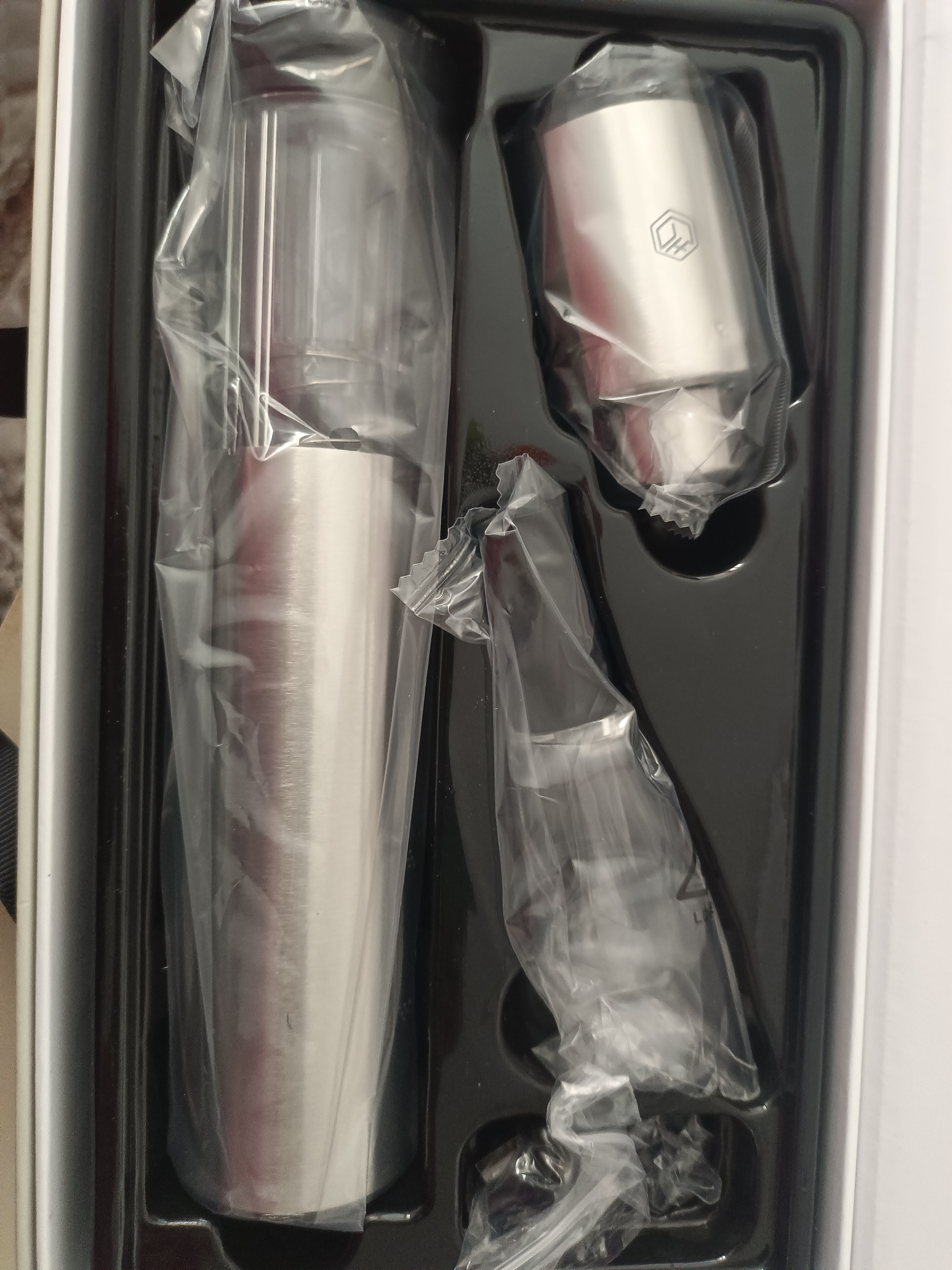 京东京造红酒电动起瓶器充电款全自动开瓶器红酒塞醒酒器礼盒套装奢华版 实拍图