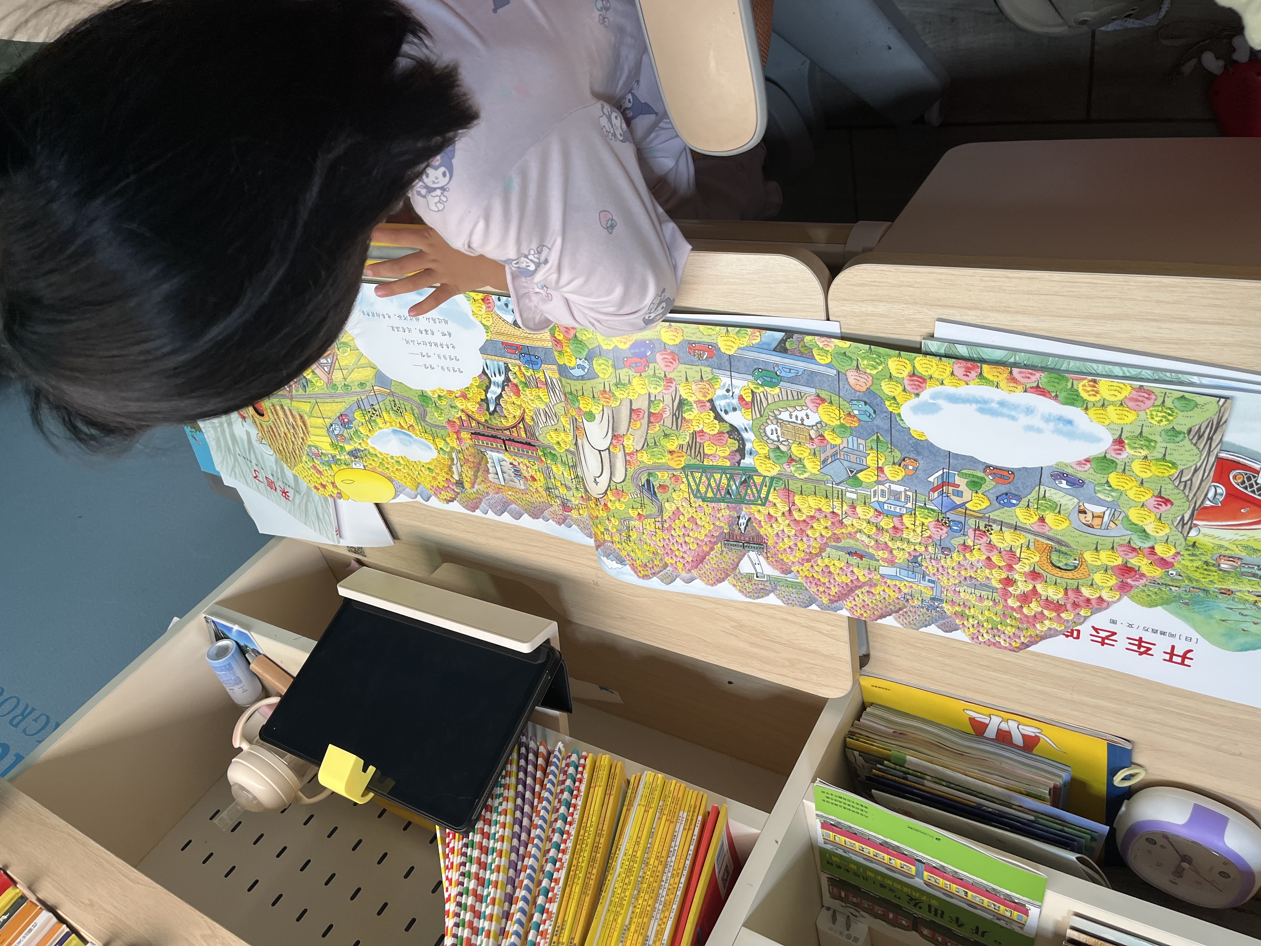 开车出发系列绘本经典套装（全三辑17册+6种精美车模）全景式图画书、儿童绘本、故事，拼插，交通工具 [3-6岁]  实拍图