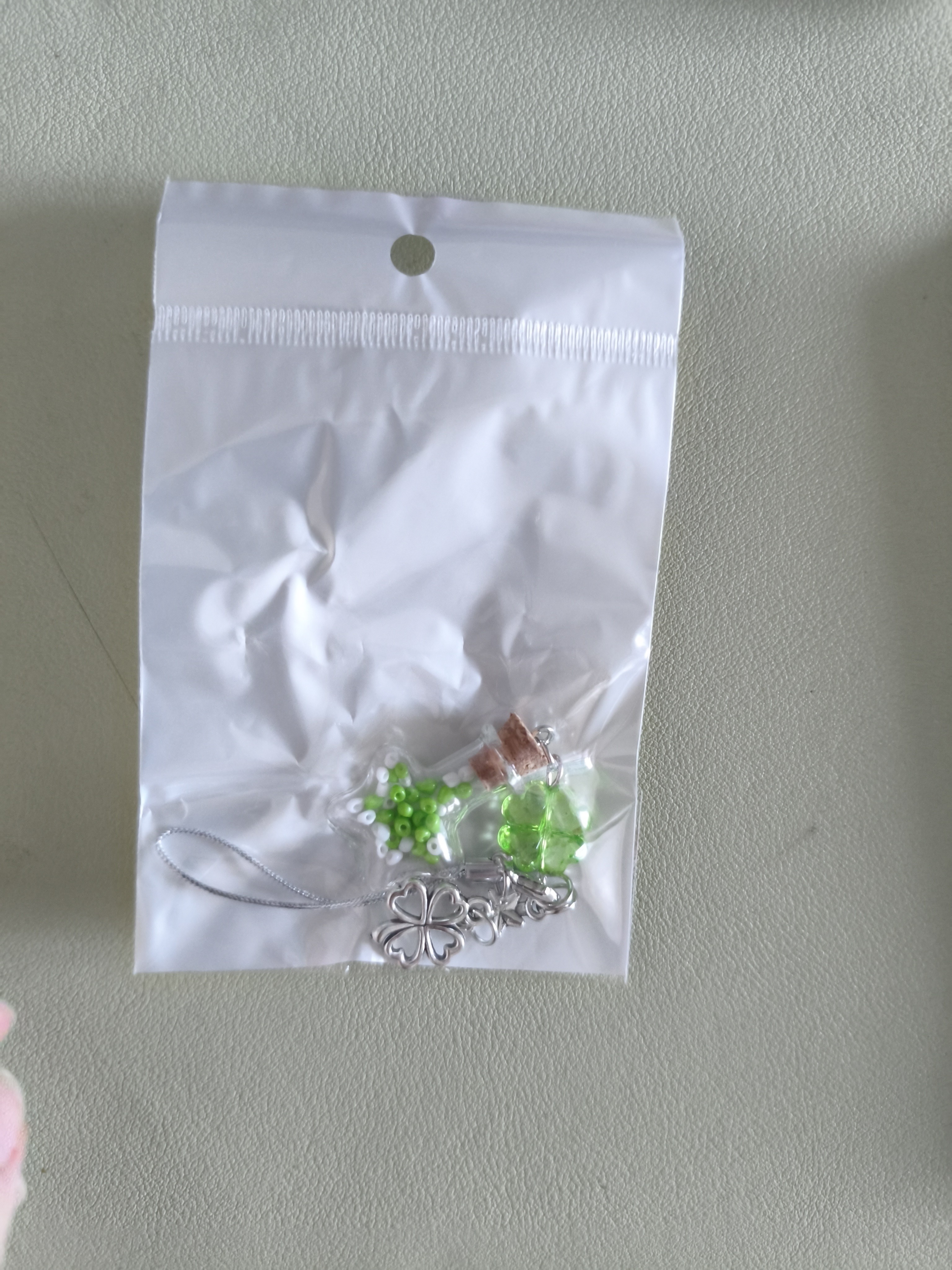 风铃枫叶雪花高颜值可爱ins情侣闺蜜款钥匙扣手机链书包挂件挂绳 四叶草许愿星手机挂件SJ-023 实拍图