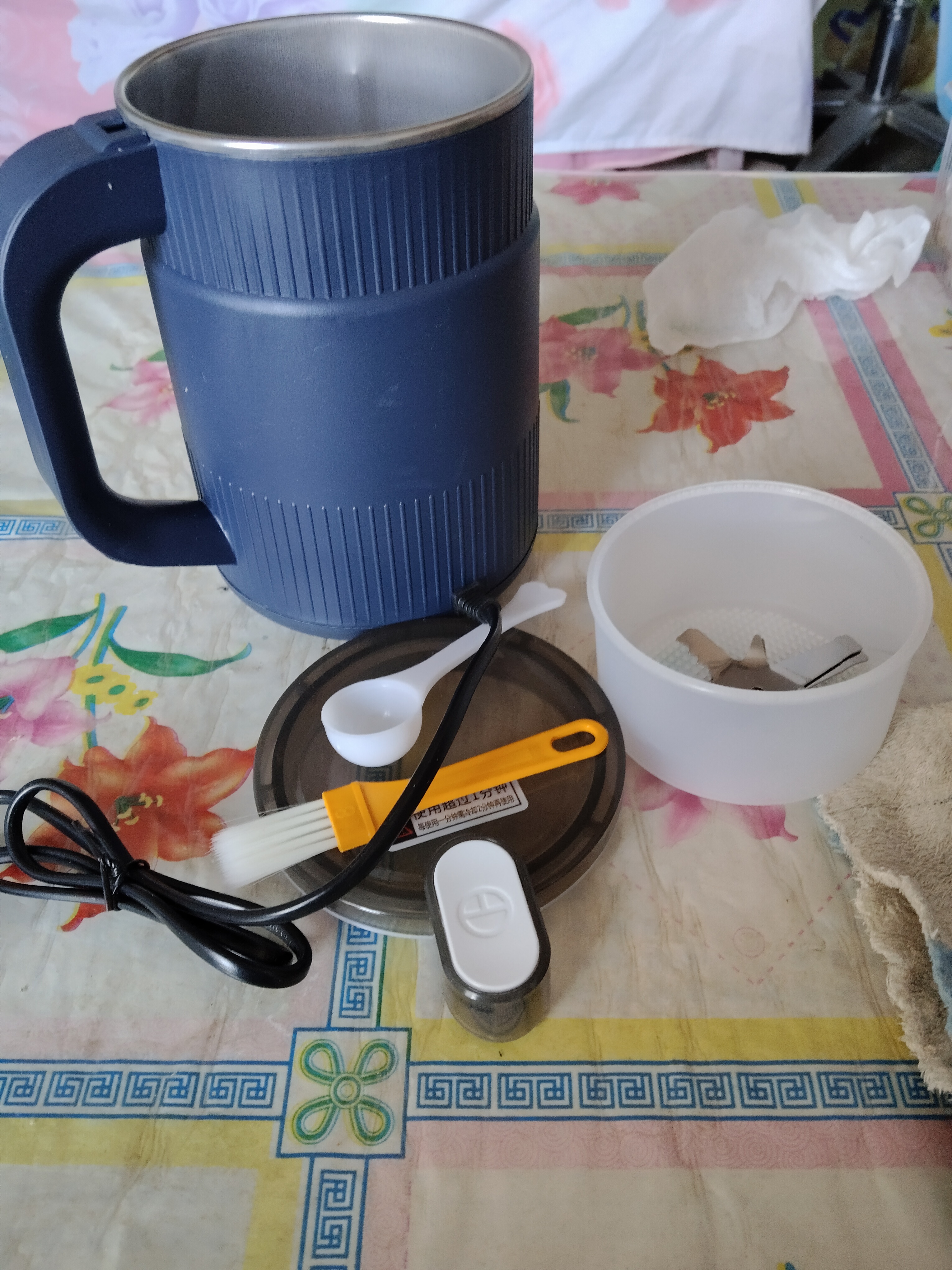 磨粉机 打粉机超细研磨机五谷杂粮粉碎机多功能小型研磨料理机药材破碎干磨机 升级动力【蓝色八页钢刀】500ml三套刀+网筛 实拍图