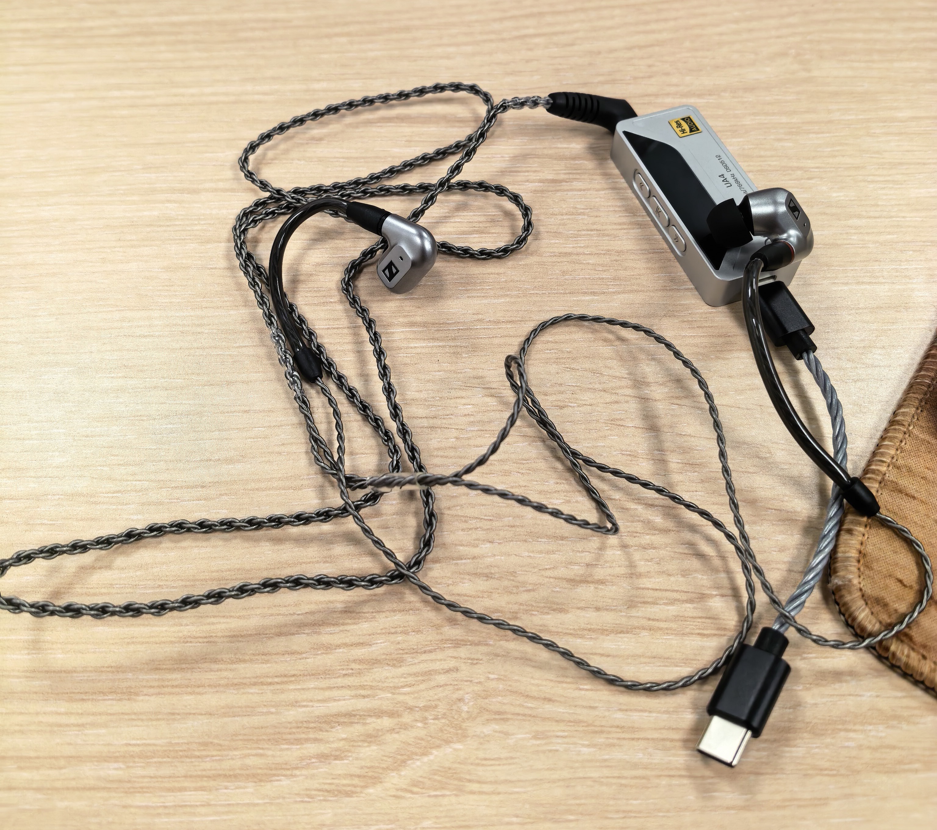 森海塞尔IE200/IE300有线耳机HiFi入耳式高保真监听耳返发烧音乐耳塞生日学生毕业礼物礼品适用苹果华为 IE200【东方银韵版】 实拍图