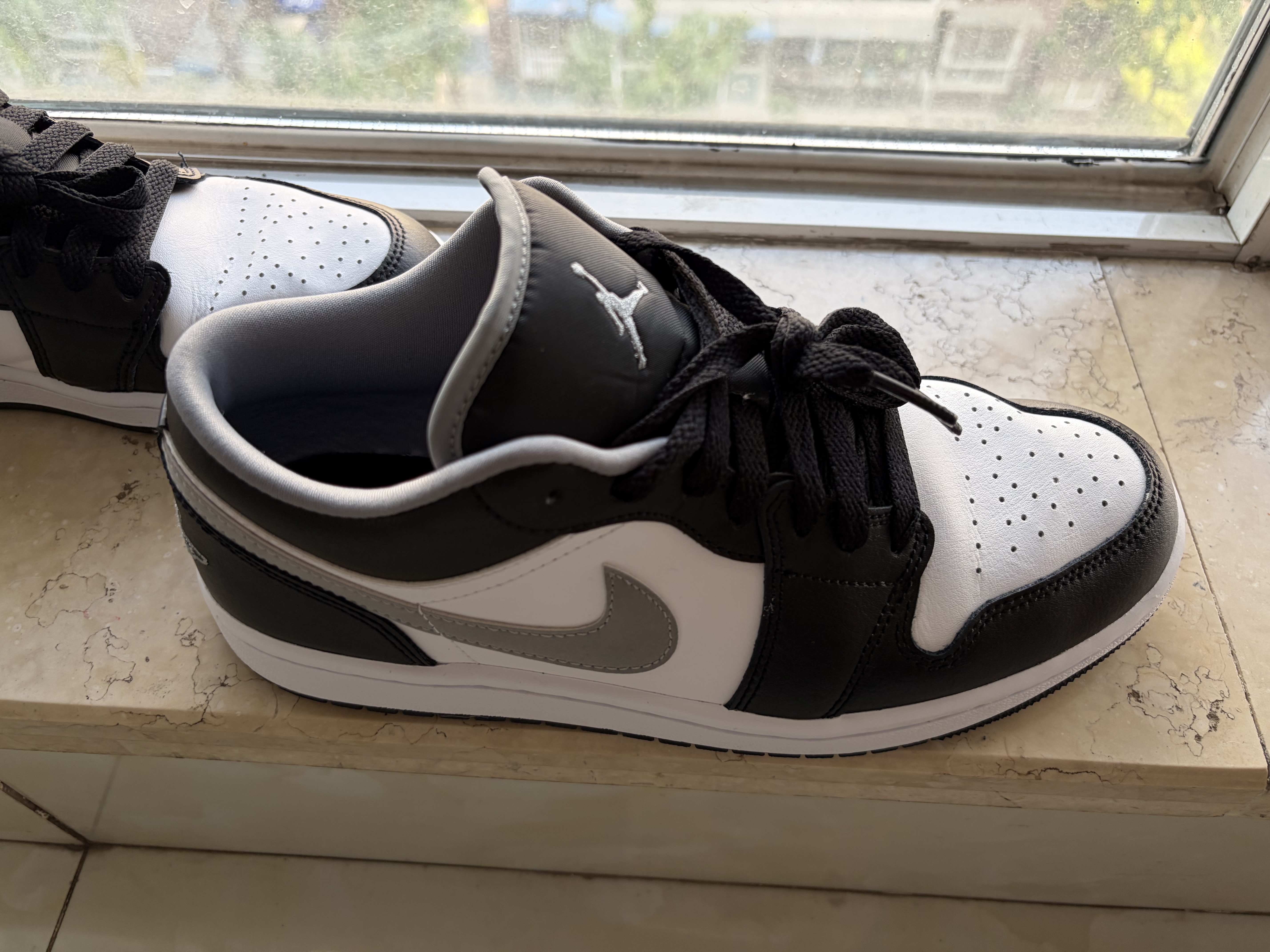 耐克NIKE男休闲鞋AJ1
