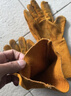 星工（XINGGONG）焊工电焊手套焊接牛皮耐磨隔热长款劳保手套 电焊手套XGS-P6 1付装 实拍图