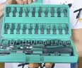绿林（GREENER）49件六角套筒扳手套装工具家用汽修车工具套装棘轮扳手工具箱全套 实拍图