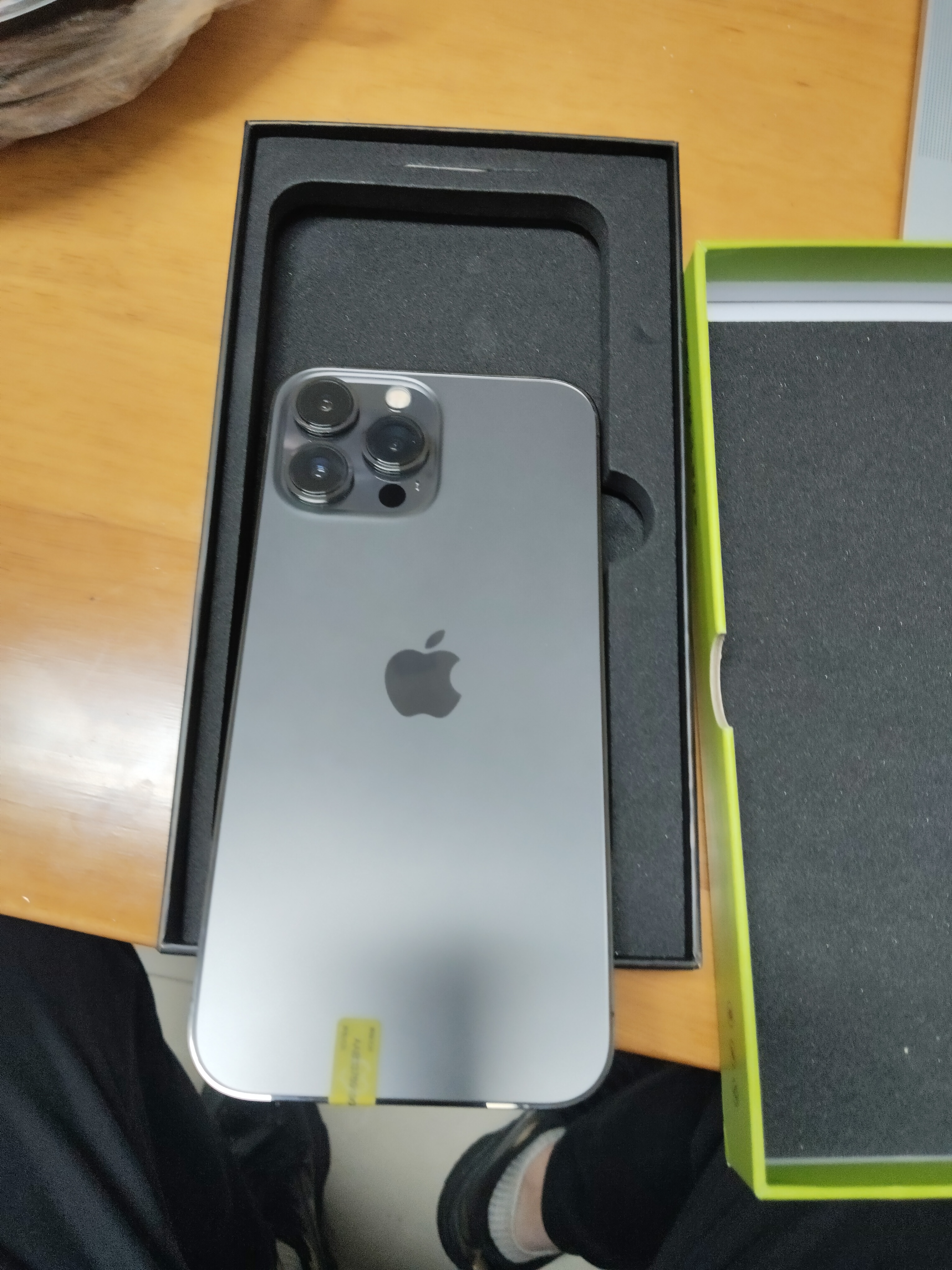 Apple 苹果 iPhone 17/16/15/14/13/12/11/X系列二手手机商品详情见质检报告 苹果 iPhone 13 Pro Max 实拍图