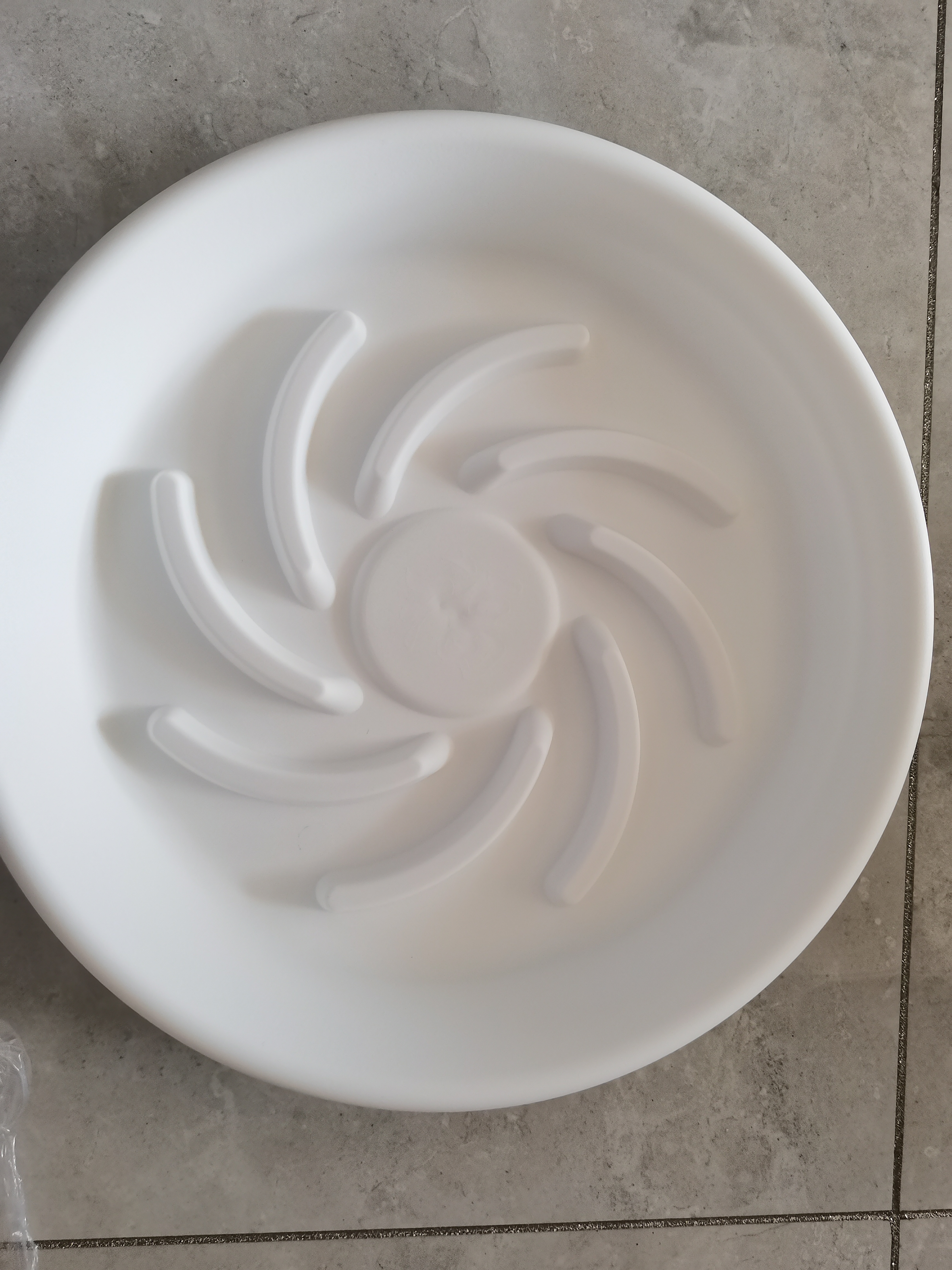 漫生活绿植盆栽托盘垫接水圆形防烂根树脂花盆底座托盘特厚外径270型3个 实拍图
