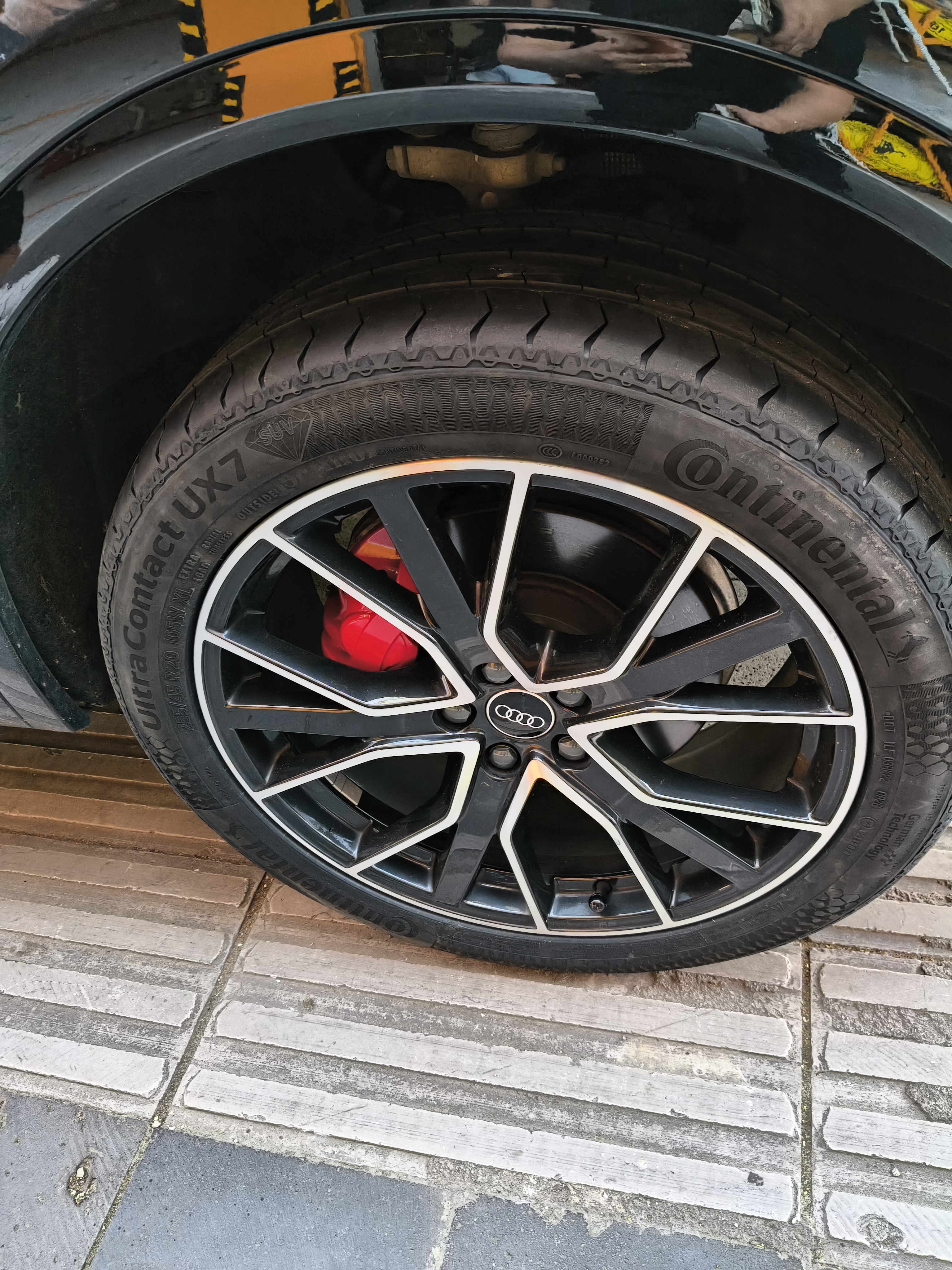 马牌轮胎255/45R20 105W UX7 XL FR 适配奔驰GLC级 实拍图